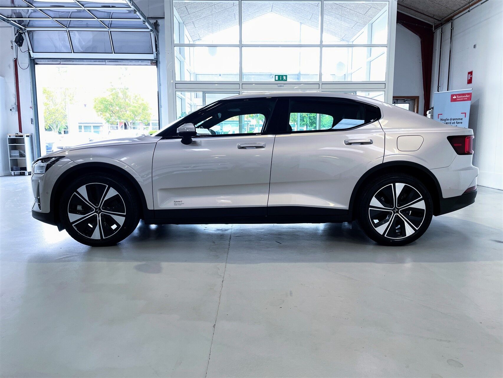 Billede af Polestar 2 EL Long range Single motor 231HK 5d Aut.