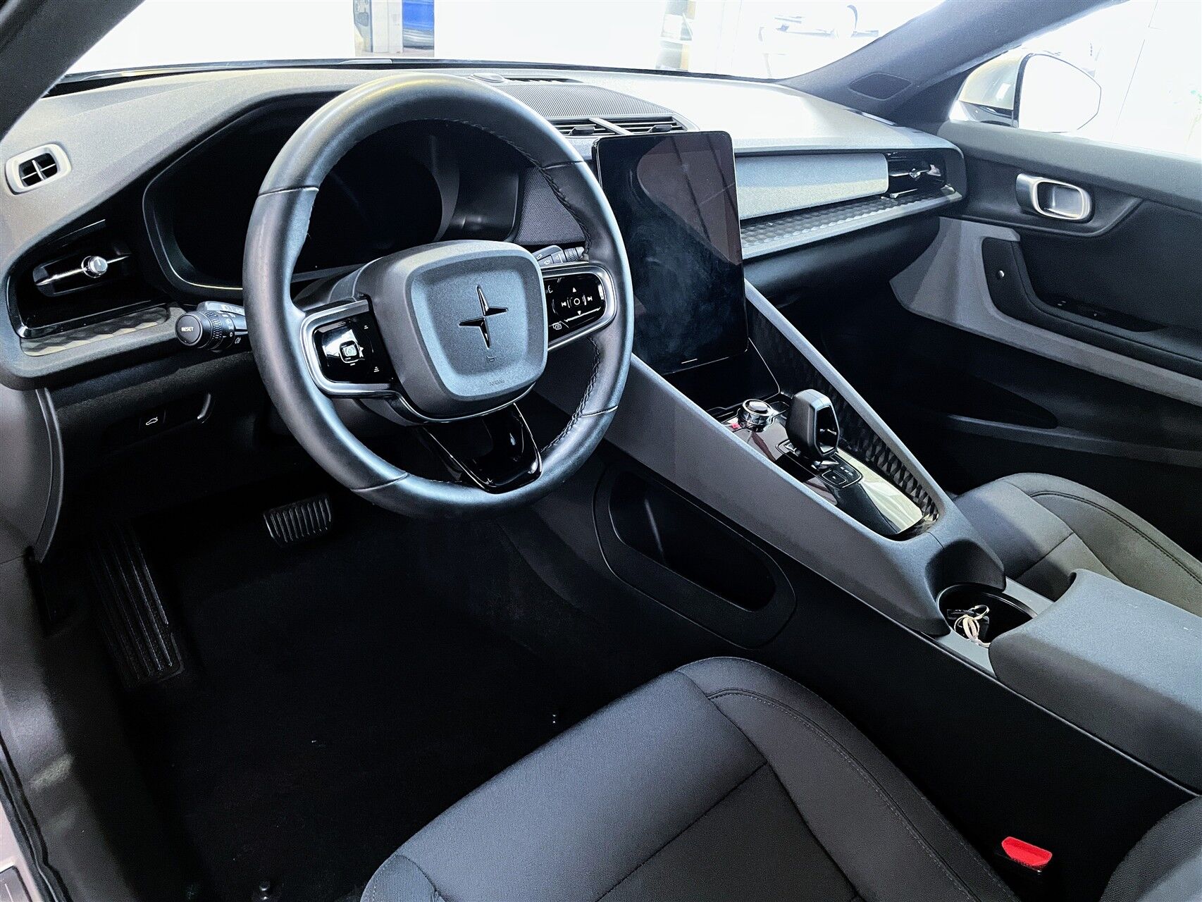 Billede af Polestar 2 EL Long range Single motor 231HK 5d Aut.
