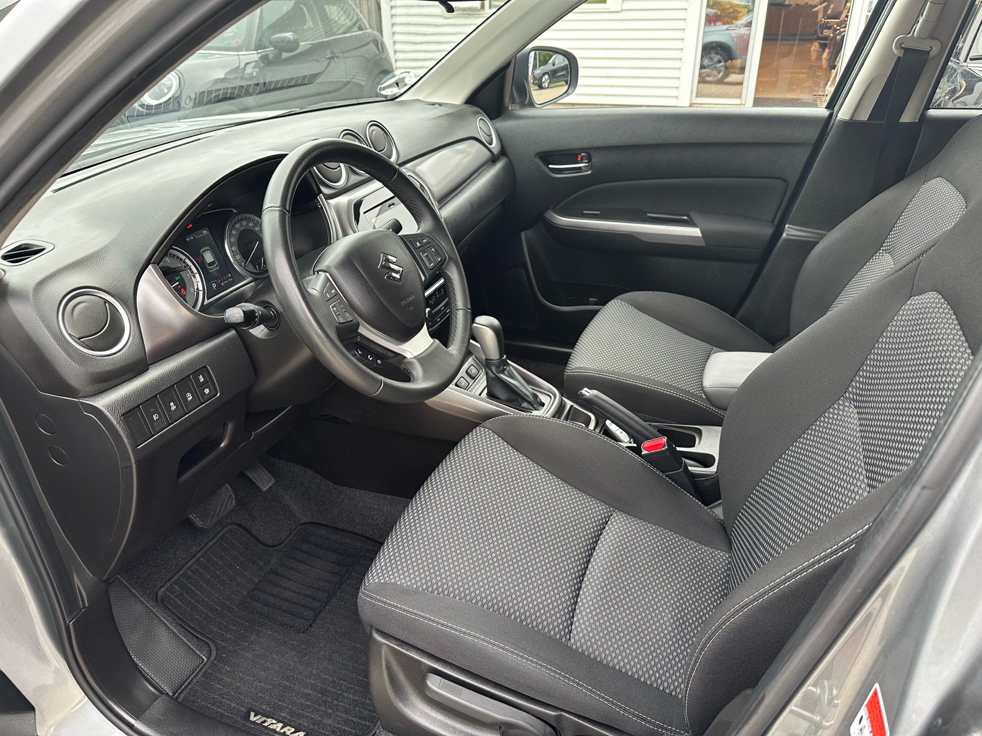 Billede af Suzuki Vitara 1,4 Boosterjet  Mild hybrid Active 129HK 5d 6g Aut.