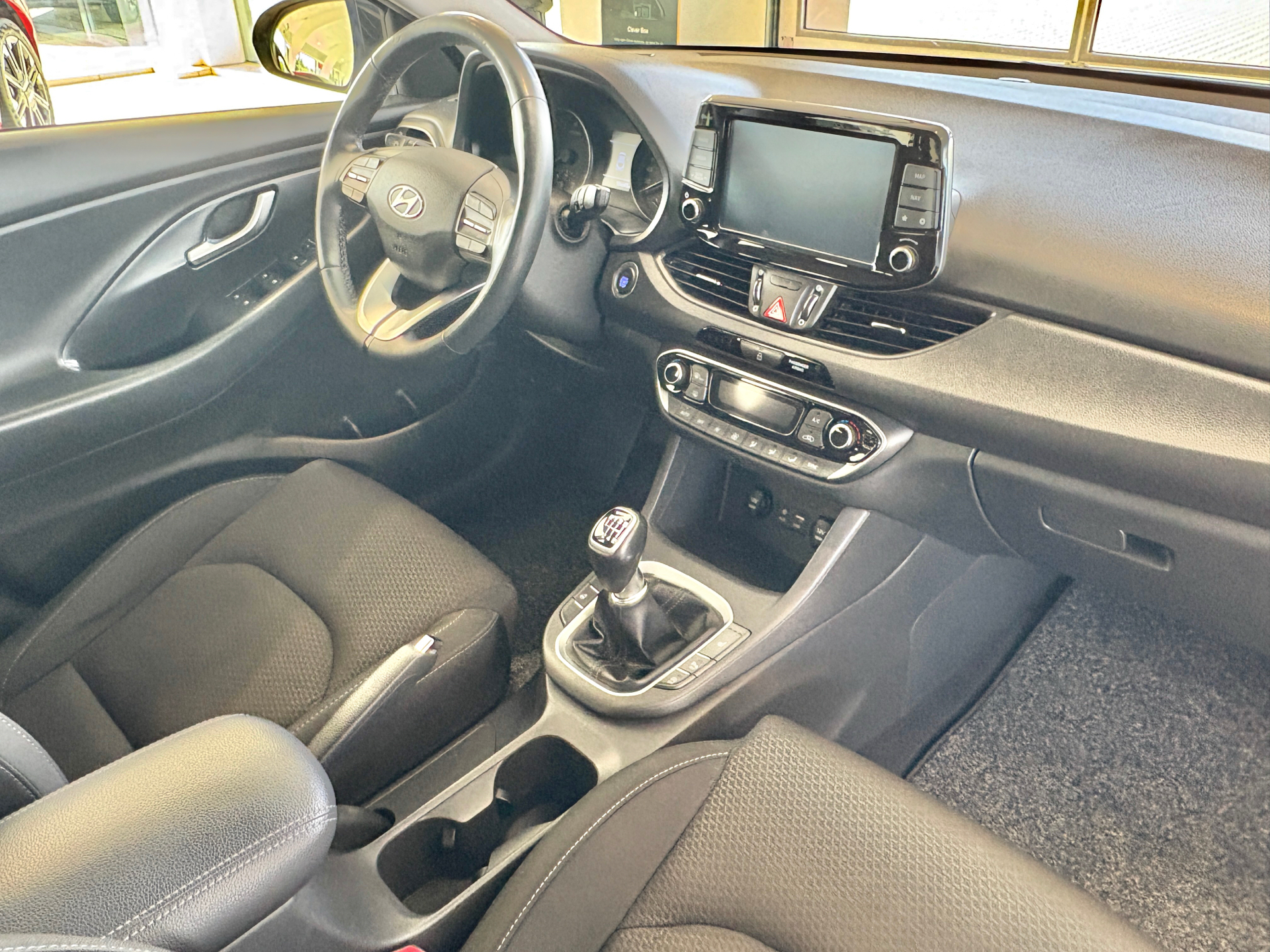 Billede af Hyundai i30 Fastback 1,0 T-GDI Premium 120HK 5d 6g