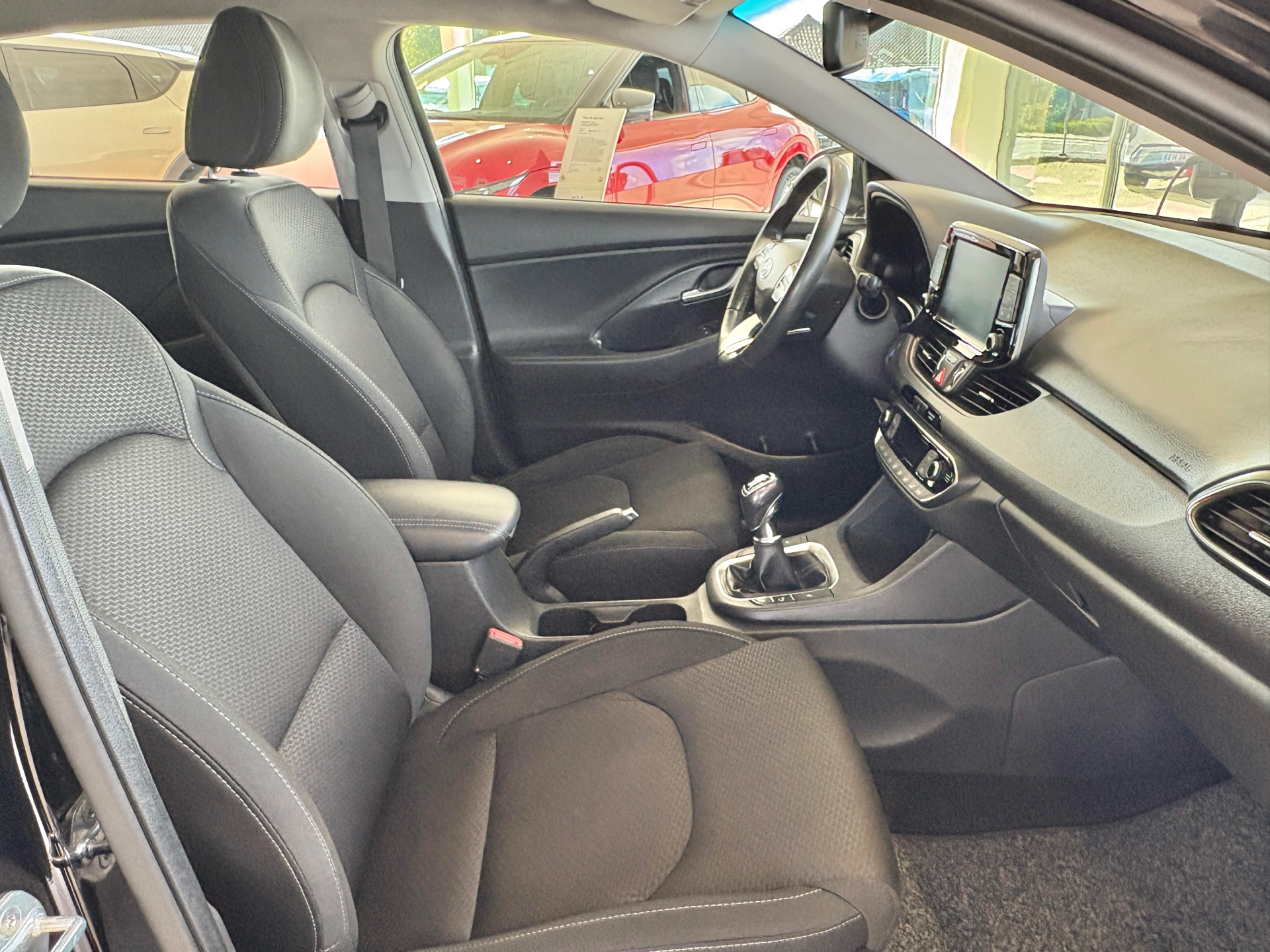Billede af Hyundai i30 Fastback 1,0 T-GDI Premium 120HK 5d 6g