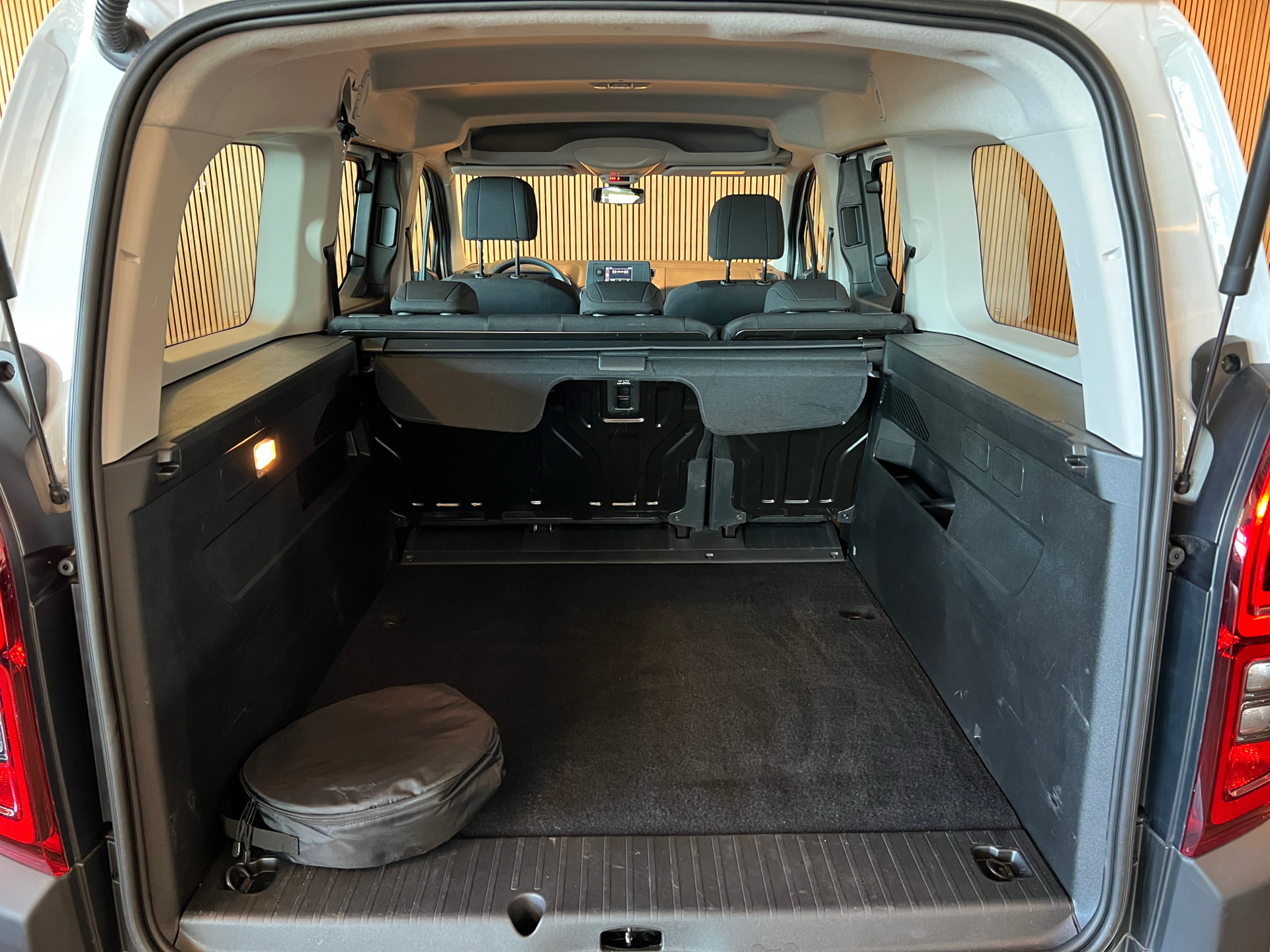 Billede af Citroën e-Berlingo EL Shine Pack XL 136HK Aut.