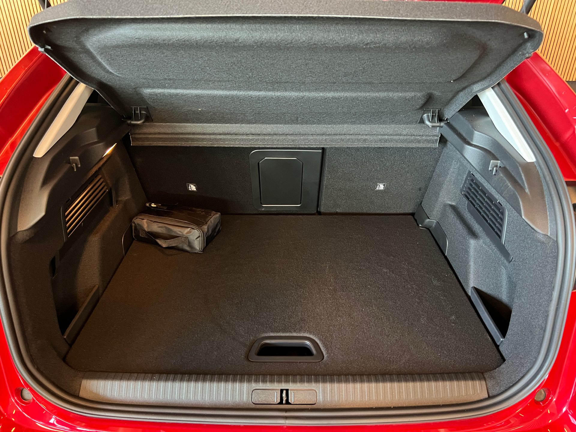 Billede af Citroën e-C4 EL Shine 136HK 5d Aut.