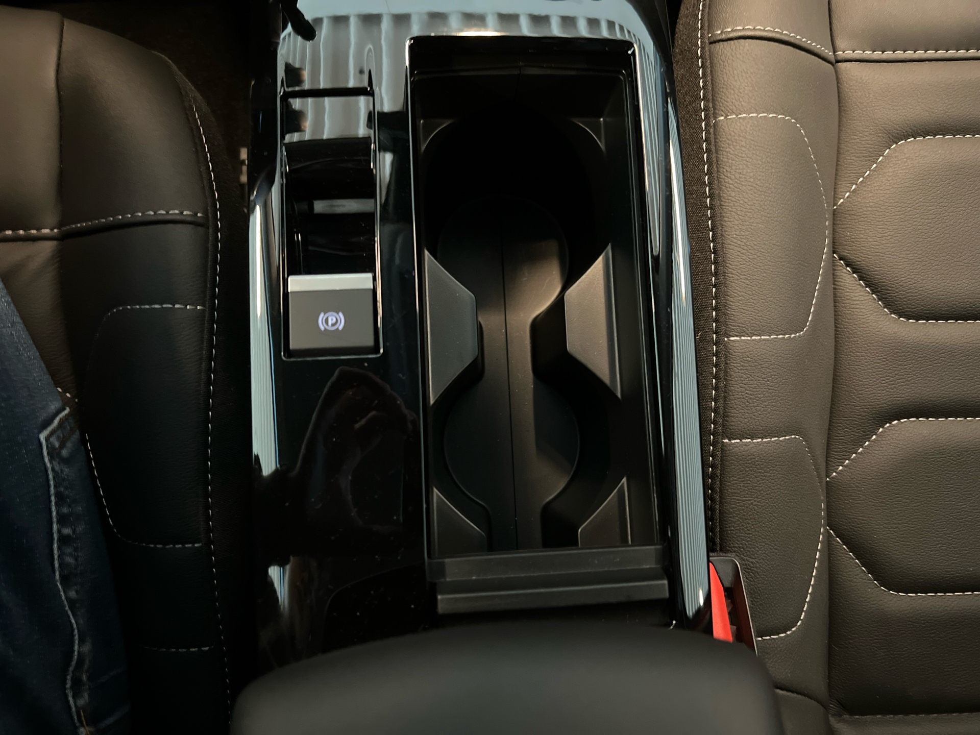 Billede af Citroën e-C4 EL Shine 136HK 5d Aut.