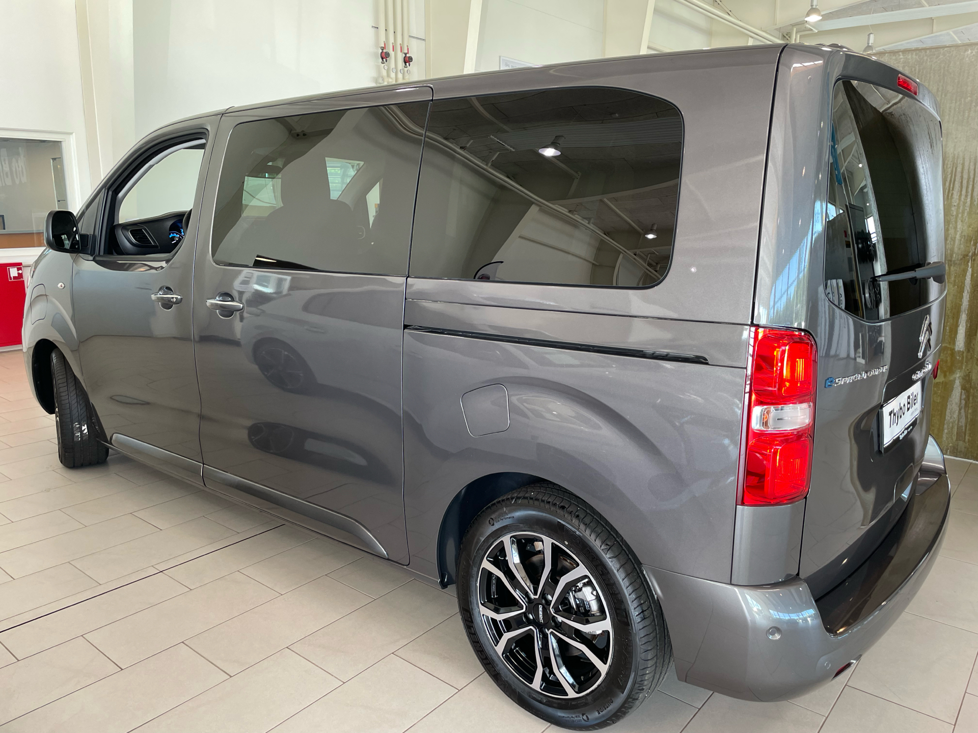 Billede af Citroën e-Spacetourer L2 EL Business 136HK Aut.
