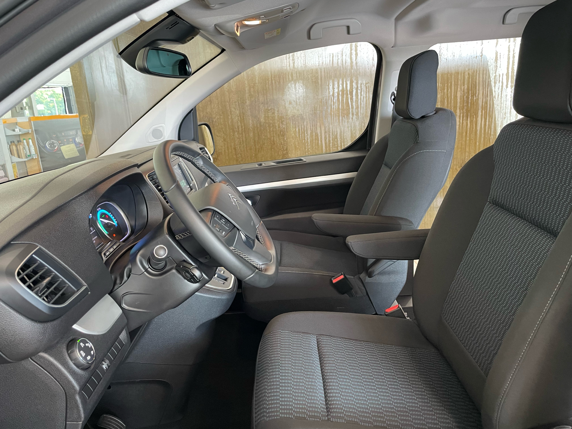 Billede af Citroën e-Spacetourer L2 EL Business 136HK Aut.