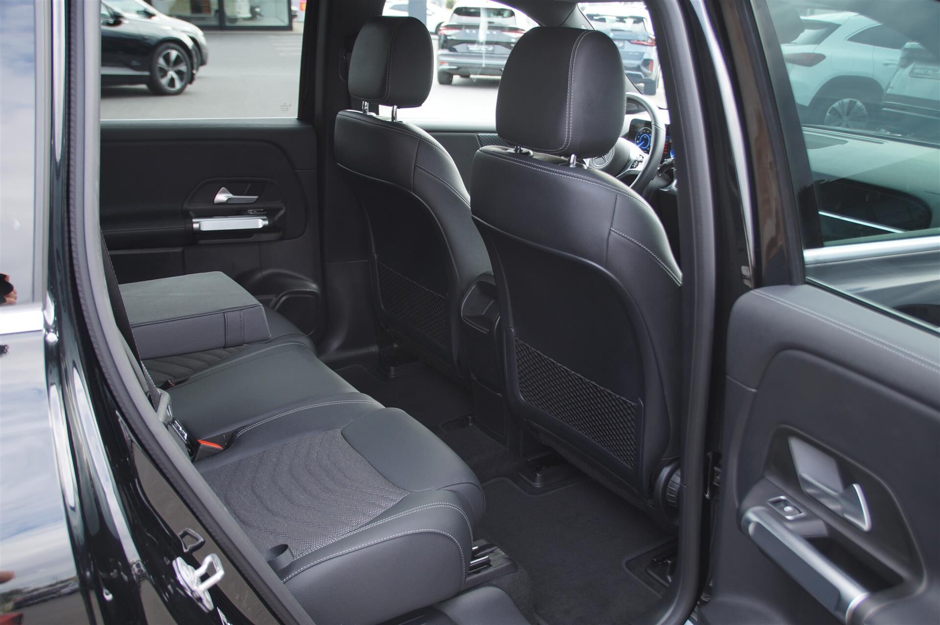 Billede af Mercedes-Benz EQB 300 EL 4Matic 228HK 5d Aut.