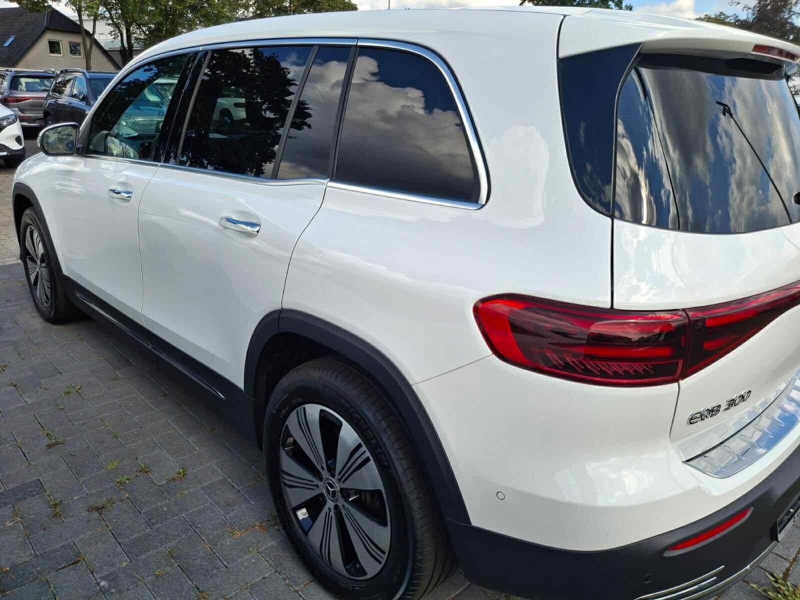 Billede af Mercedes-Benz EQB 300 EL 4Matic 228HK 5d Aut.