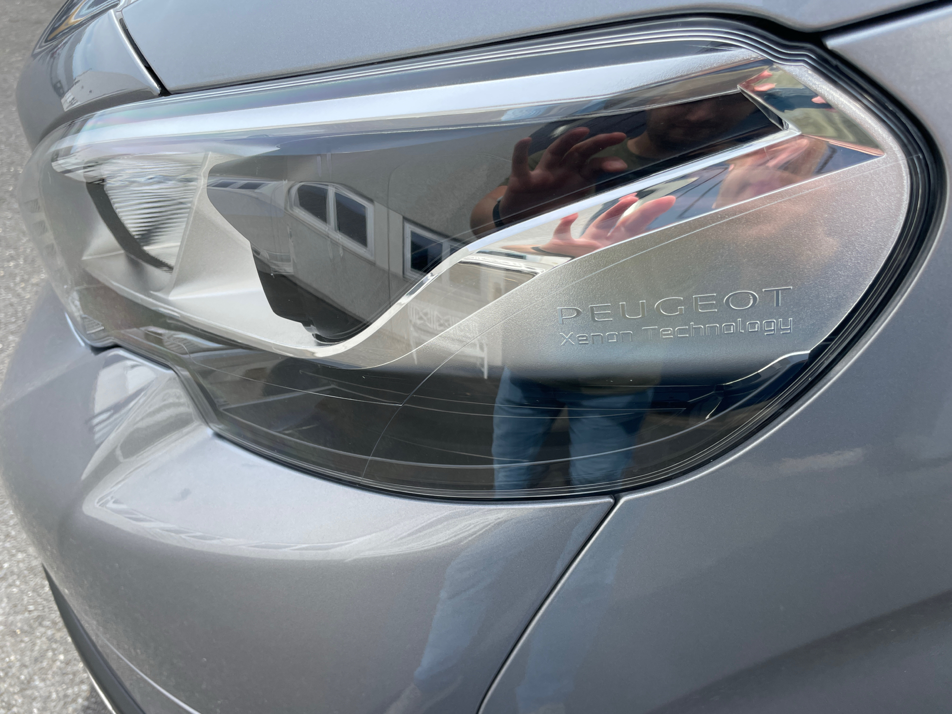 Billede af Peugeot Expert L3 2,0 BlueHDi Ultimate EAT8 177HK Van 8g Aut.