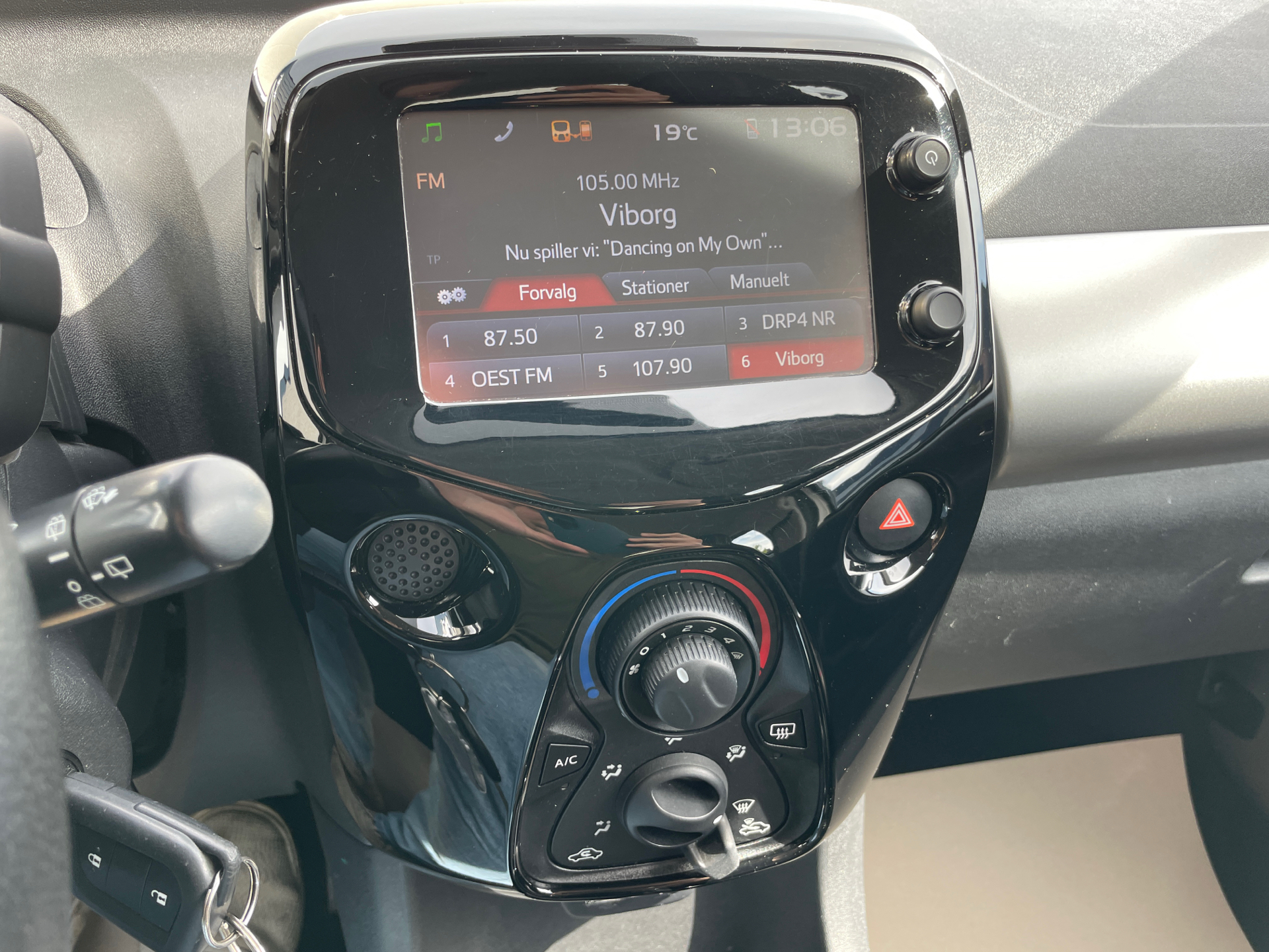 Billede af Peugeot 108 1,0 e-Vti Allure 69HK 5d