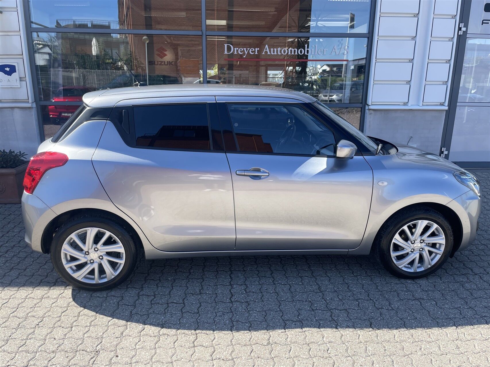 Billede af Suzuki Swift 1,2 Dualjet  Mild hybrid Action KUP 83HK 5d