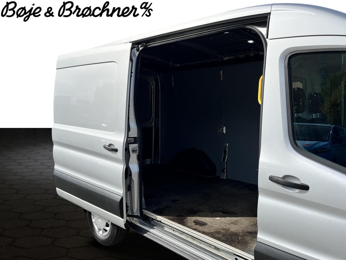 Billede af Ford Transit 350 L2H2 2,0 TDCi Trend 130HK Van 6g