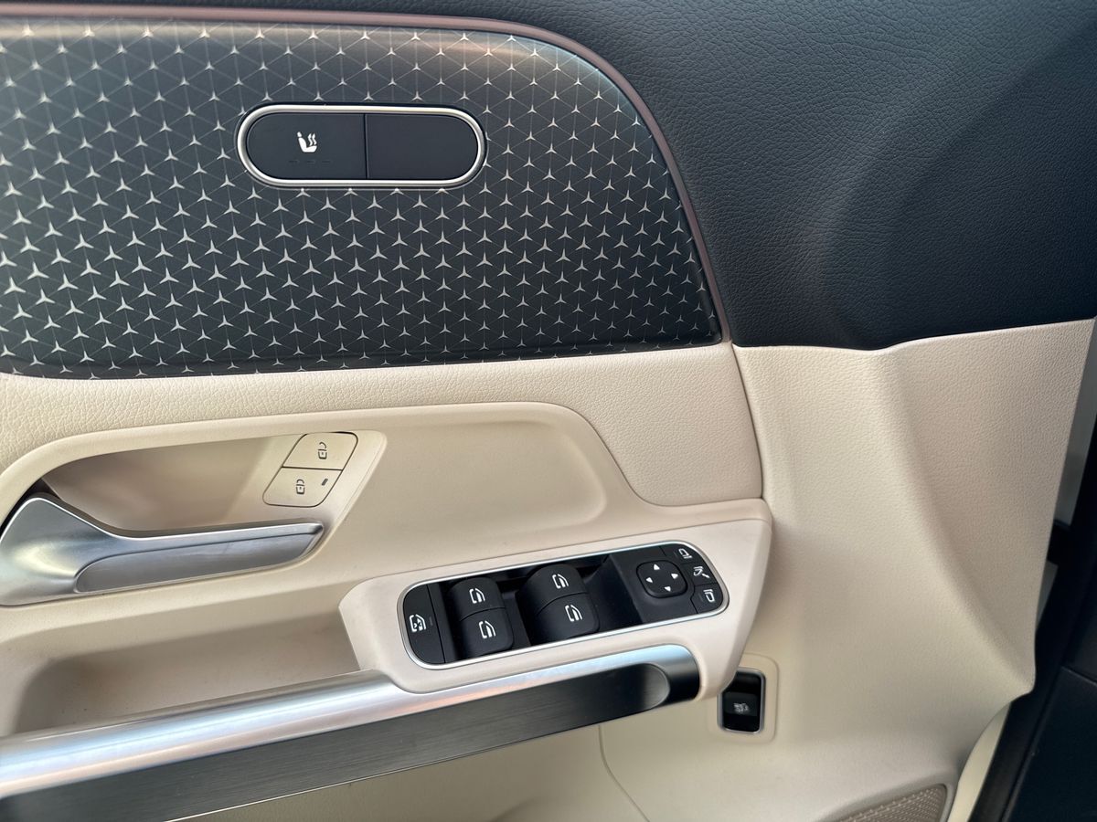 Billede af Mercedes-Benz EQB 300 EL Progressive 7 pers. 4Matic 228HK 5d Aut.