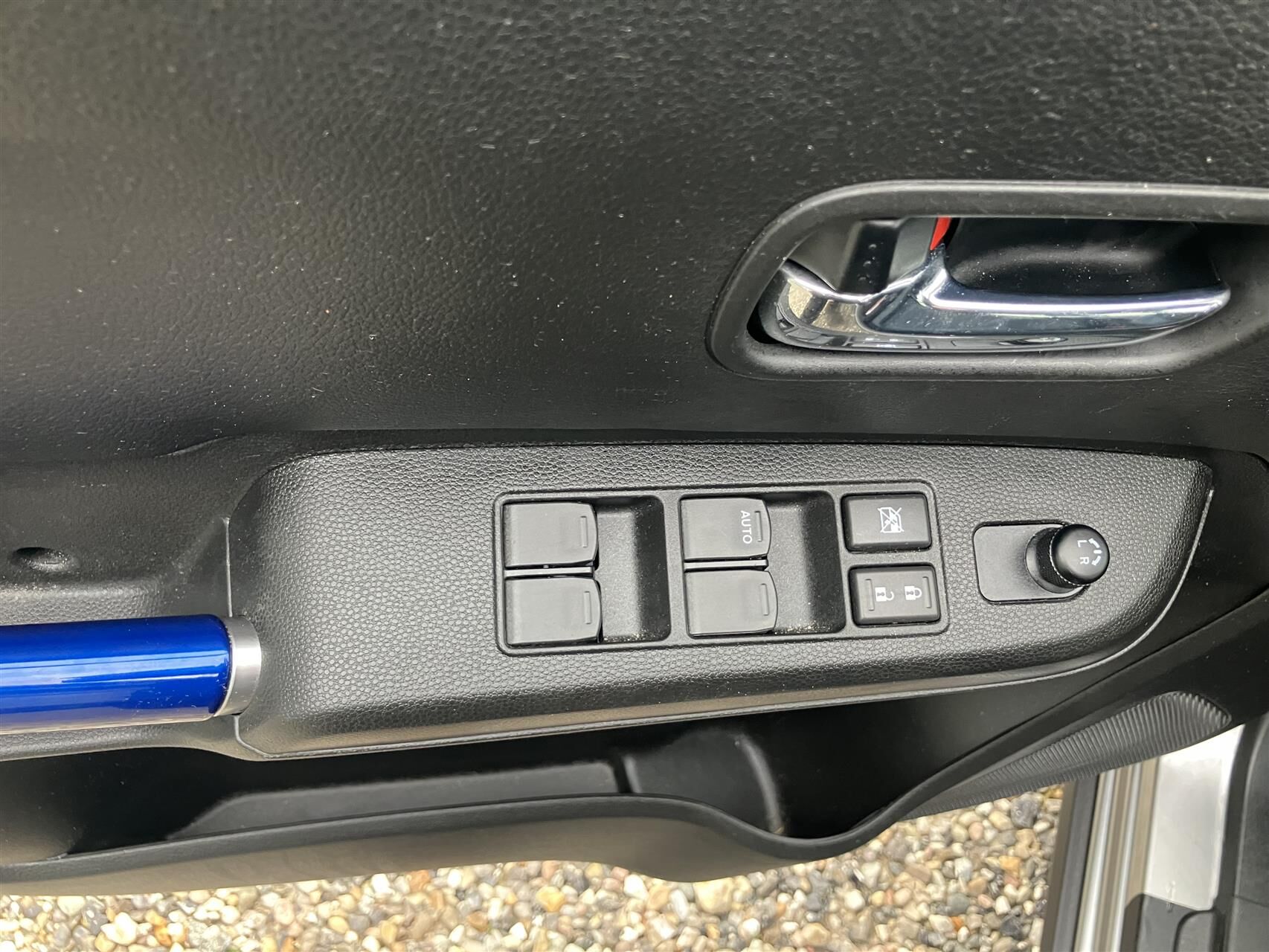 Billede af Suzuki Ignis 1,2 Dualjet  Mild hybrid Adventure Hybrid CVT 83HK 5d Aut.
