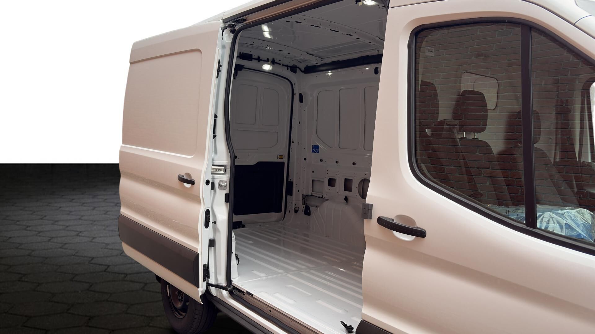 Billede af Ford Transit 350 L2H2 2,0 TDCi Trend 130HK Van 6g