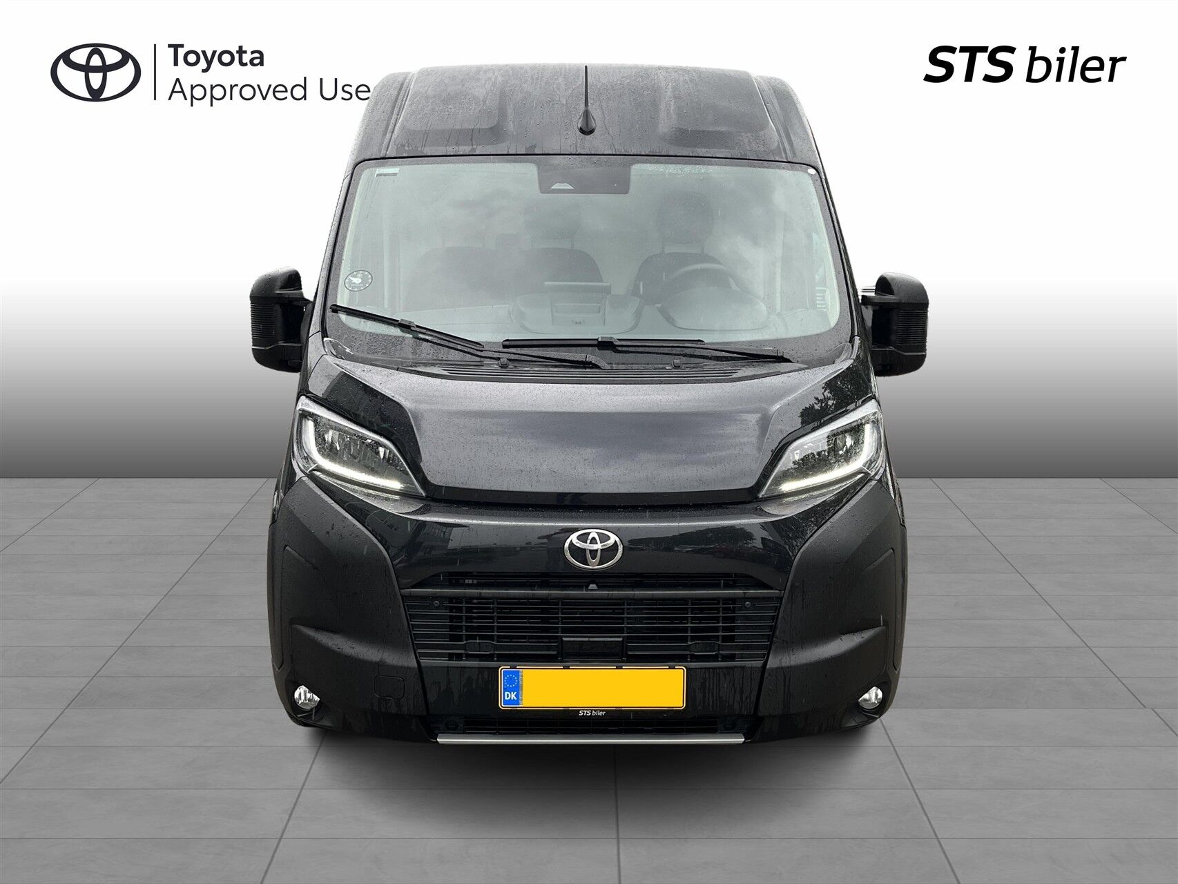 Billede af Toyota Proace Max Medium 2,2 D Comfort Master To skydedør m. højt tag 140HK Van 8g Aut.