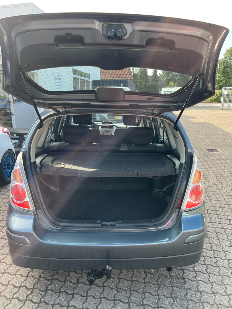 Billede af Suzuki Liana 1,6 GLX 106HK 5d