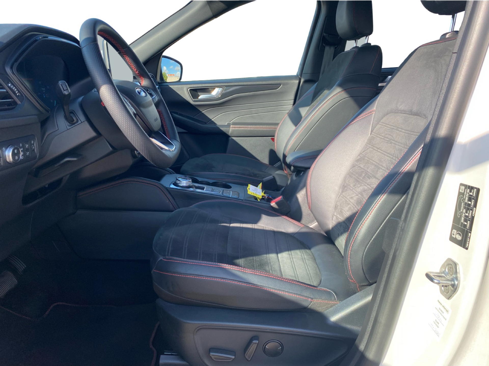 Billede af Ford Kuga 2,5 Plugin-hybrid ST-Line X CVT 225HK 5d Trinl. Gear