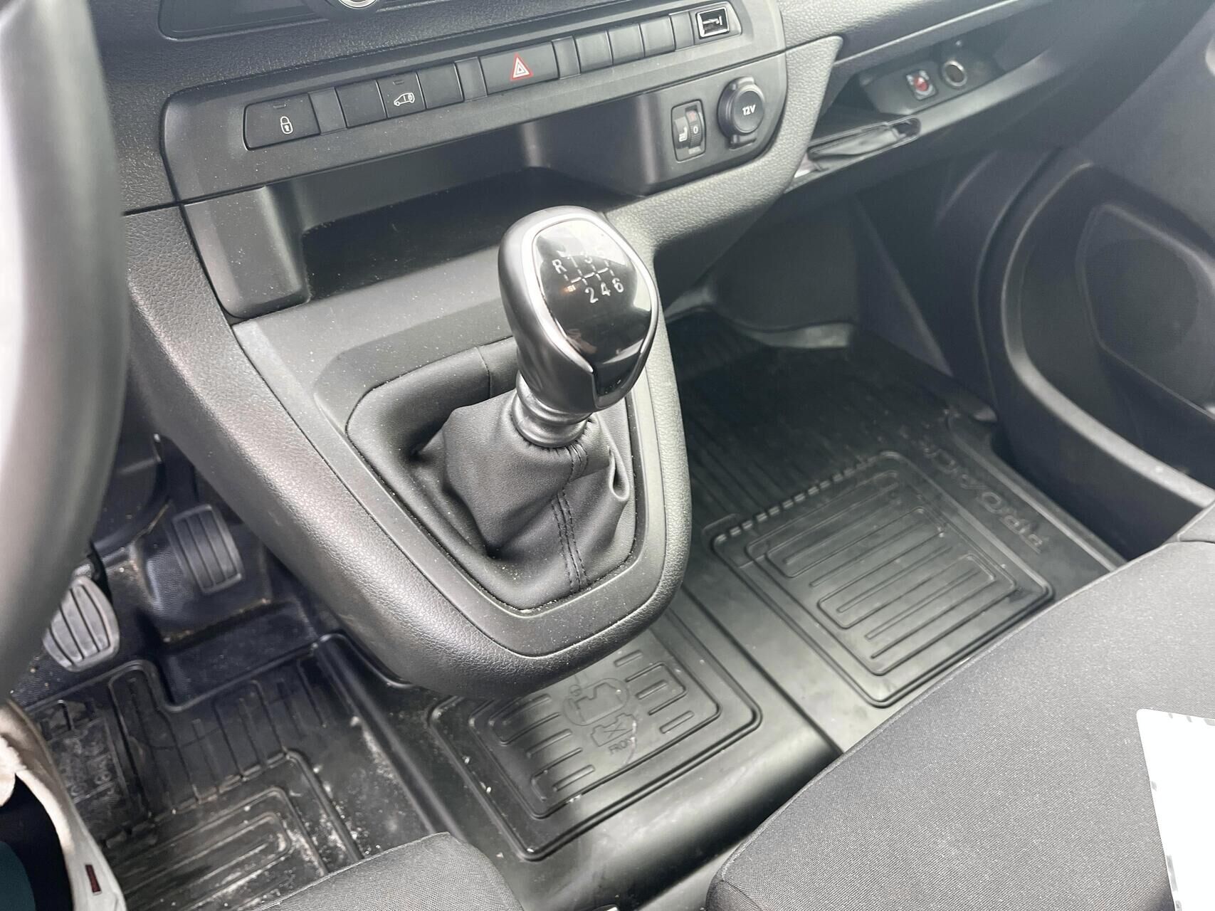 Billede af Toyota Proace Medium 2,0 D Comfort Master m/ To skydedør 144HK Van 6g