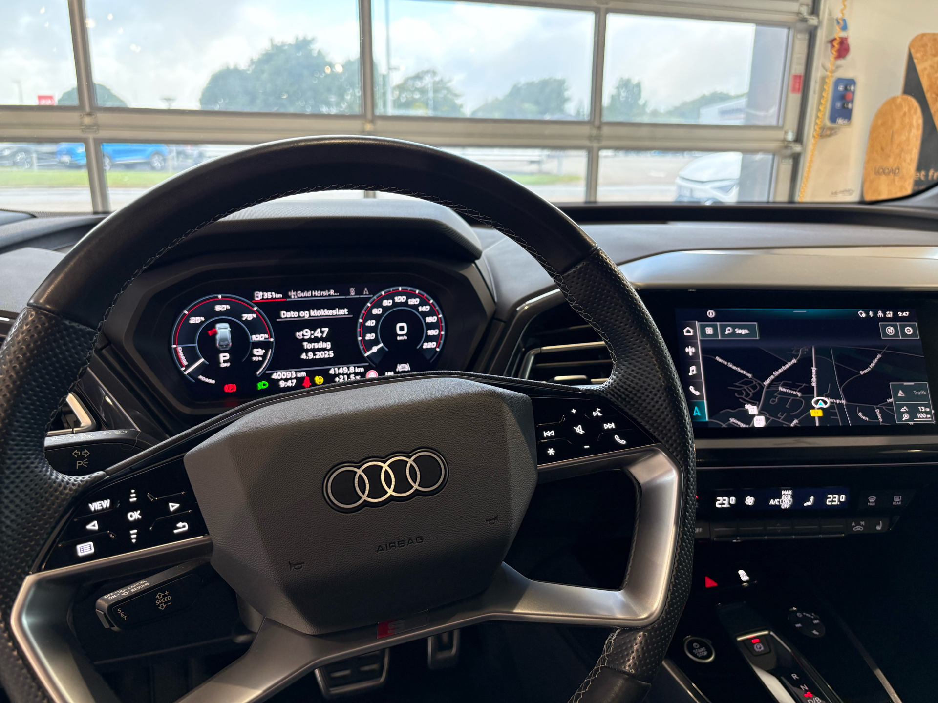 Billede af Audi Q4 45 E-tron Attitude Quattro 265HK 5d Aut.