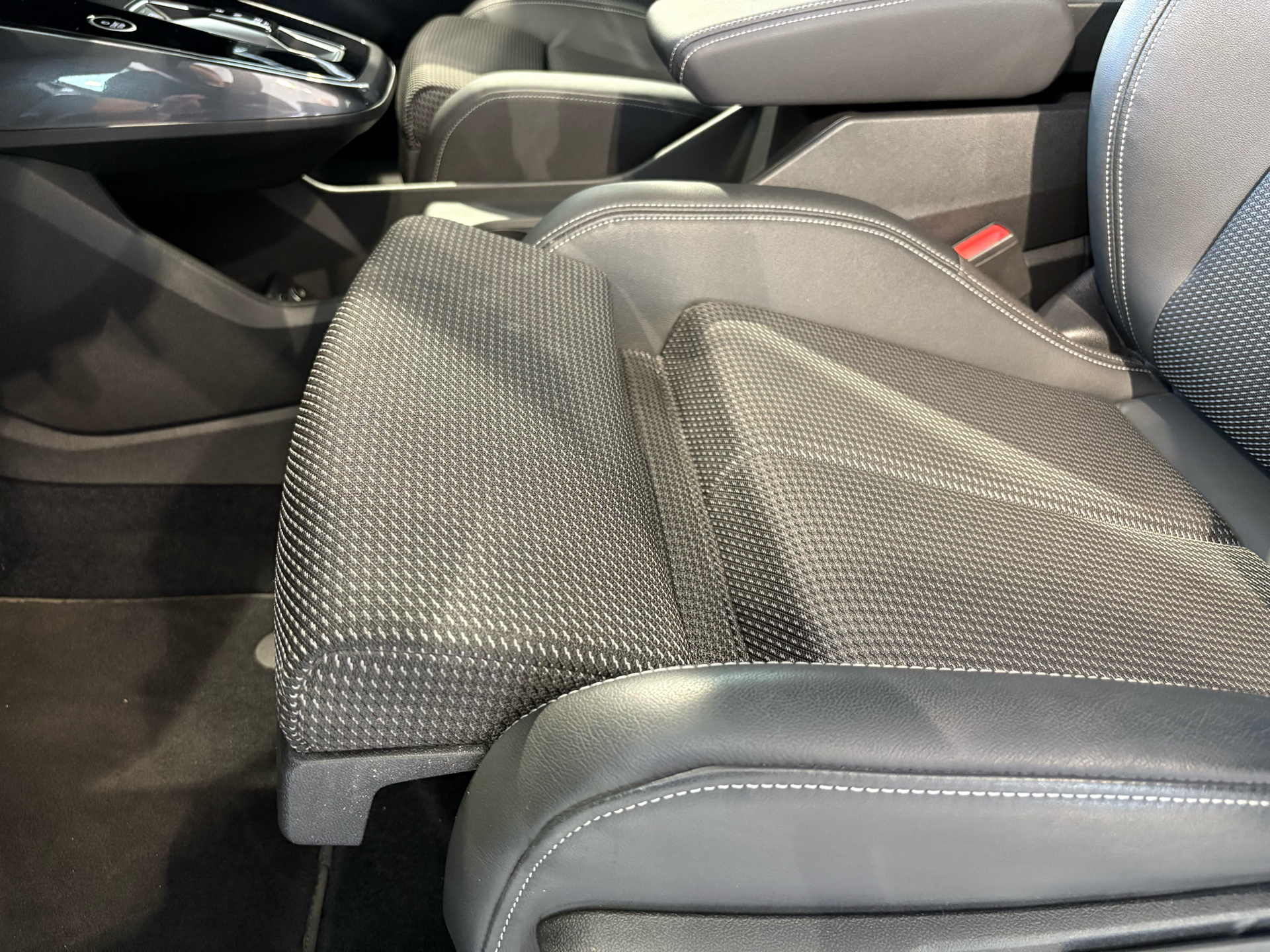 Billede af Audi Q4 45 E-tron Attitude Quattro 265HK 5d Aut.