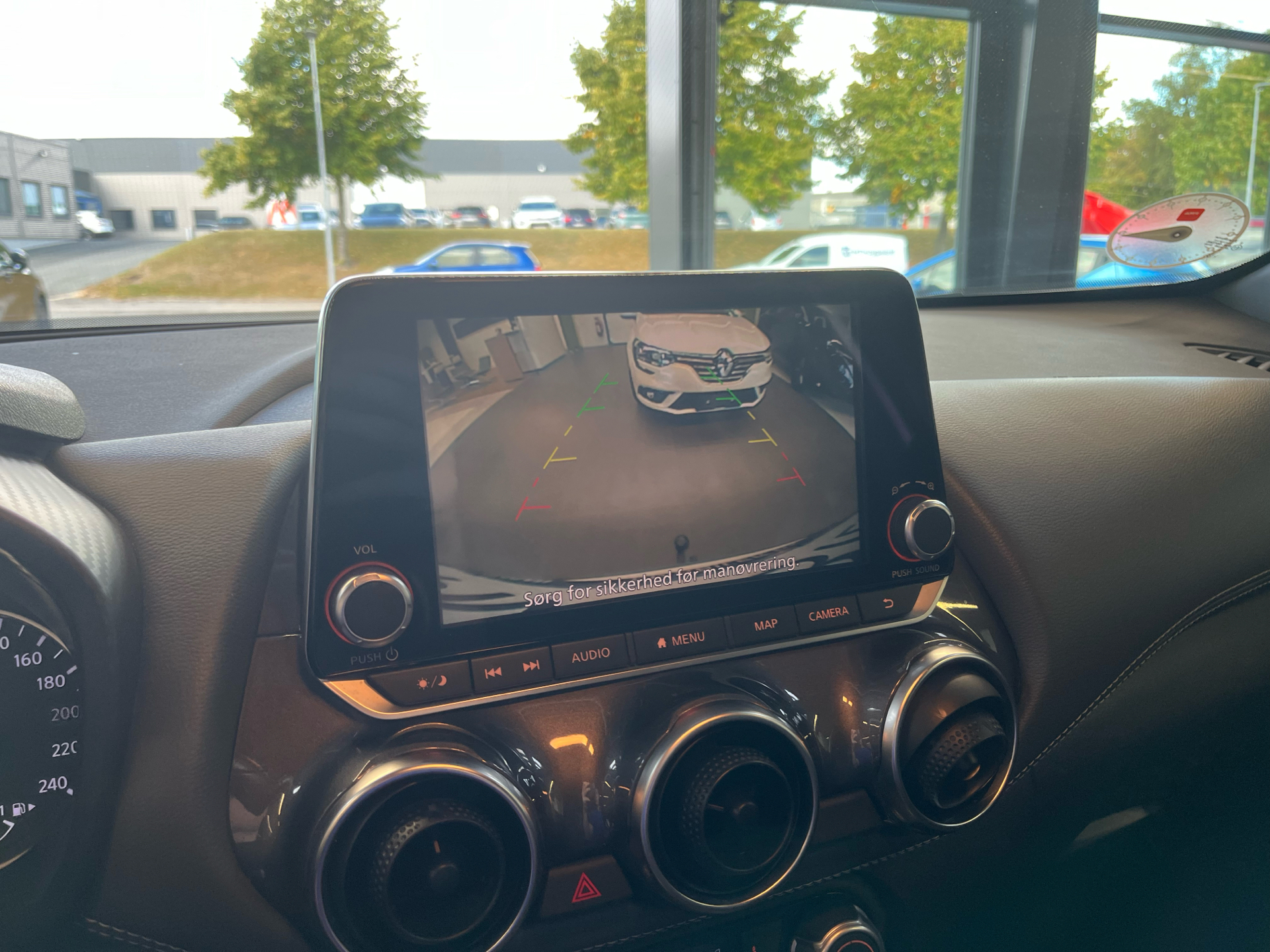 Billede af Nissan Juke 1,0 Dig-T N-Connecta 117HK 5d 6g