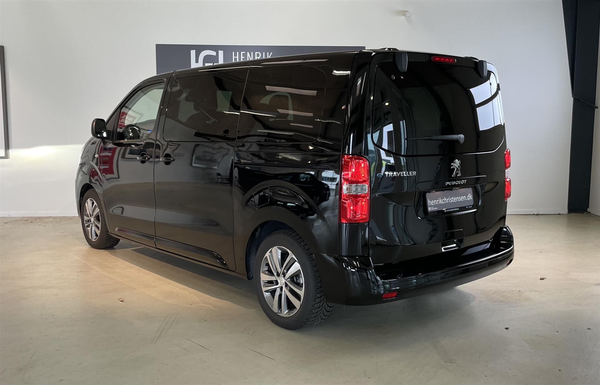 Billede af Peugeot e-Traveller L2 EL Premium 136HK Aut.