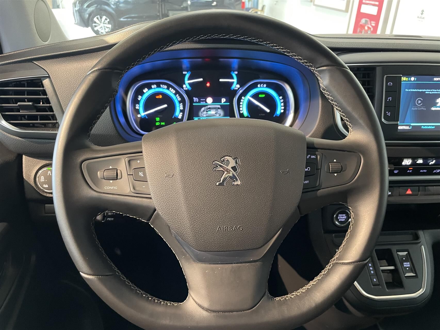 Billede af Peugeot e-Traveller L2 EL Premium 136HK Aut.