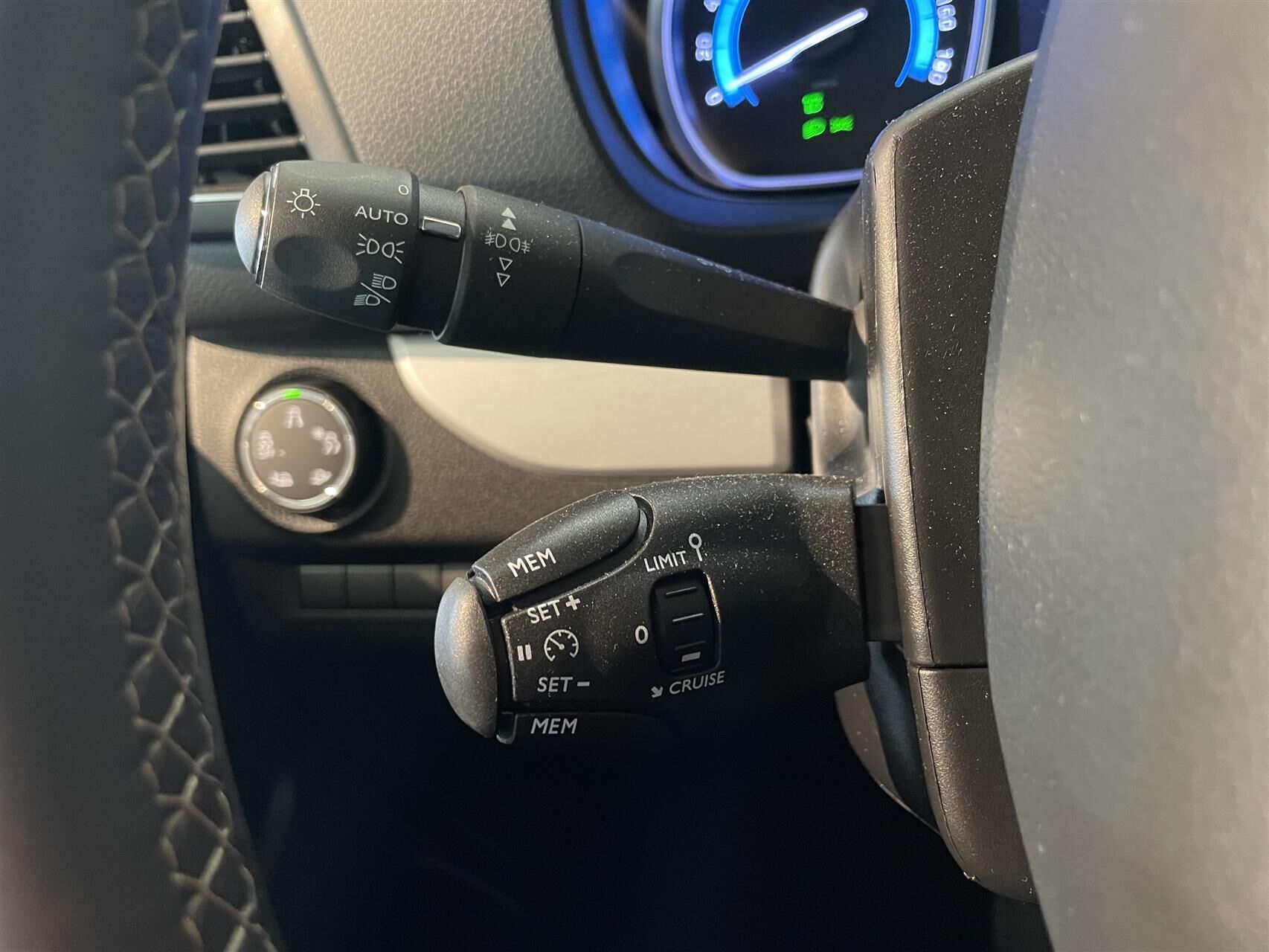 Billede af Peugeot e-Traveller L2 EL Premium 136HK Aut.