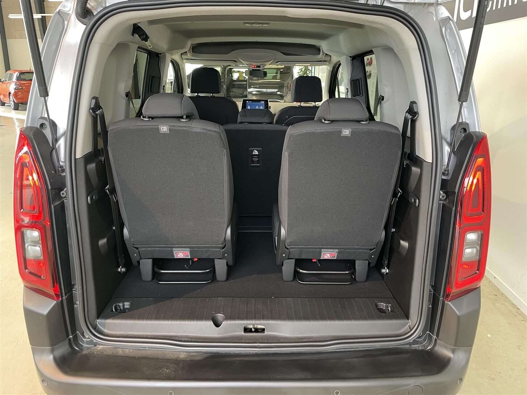 Billede af Citroën e-Berlingo EL Shine 136HK Aut.