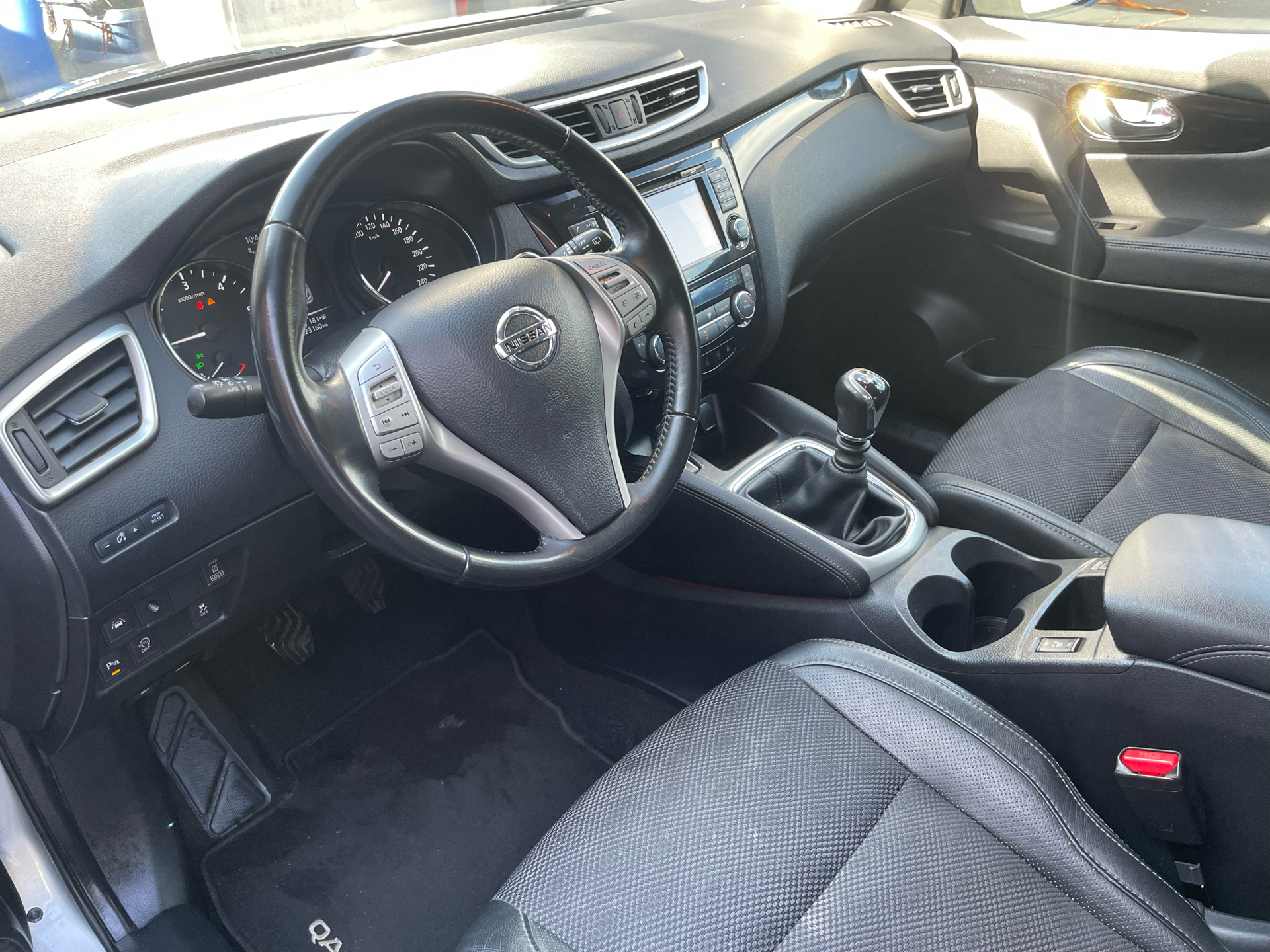 Billede af Nissan Qashqai 1,6 DCi Tekna 4x4 130HK Van 6g