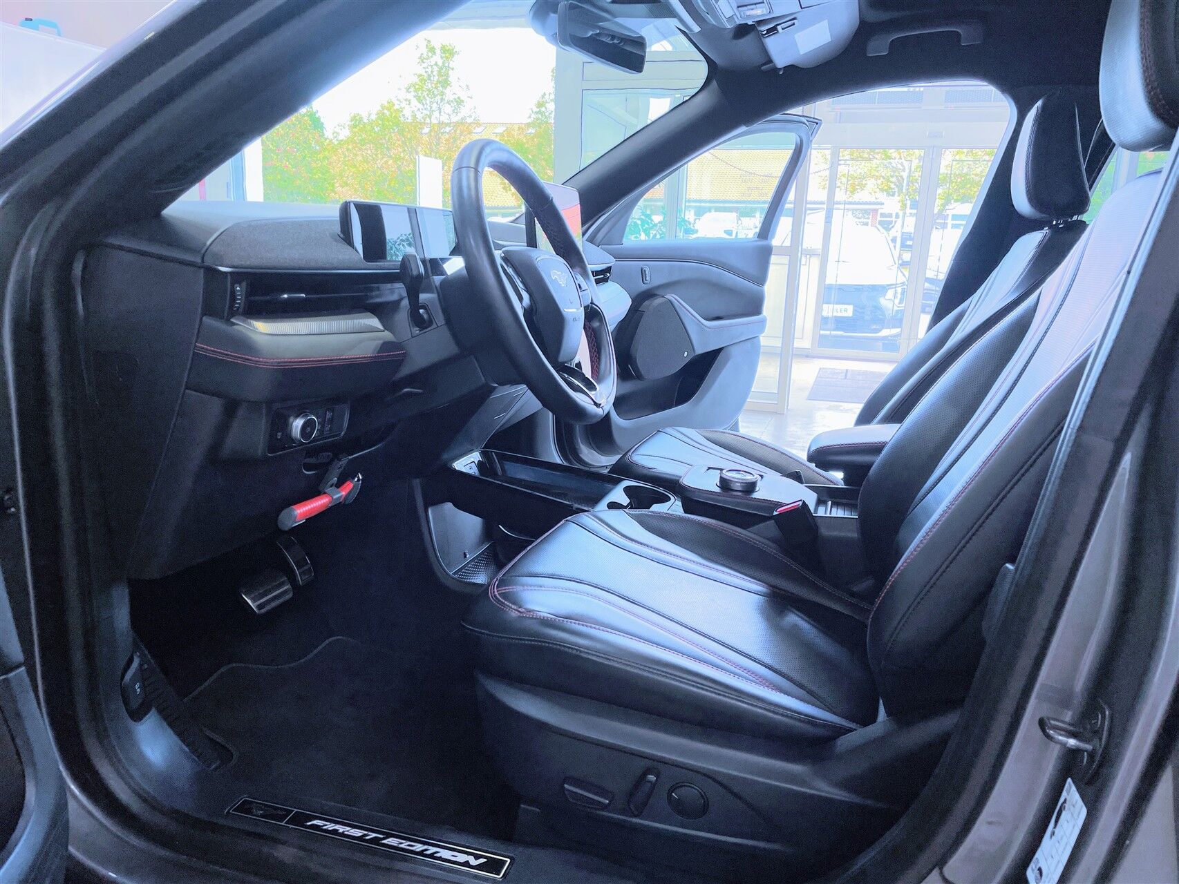 Billede af Ford Mustang Mach-E EL Extended Range First Edition AWD 371HK 5d Aut.