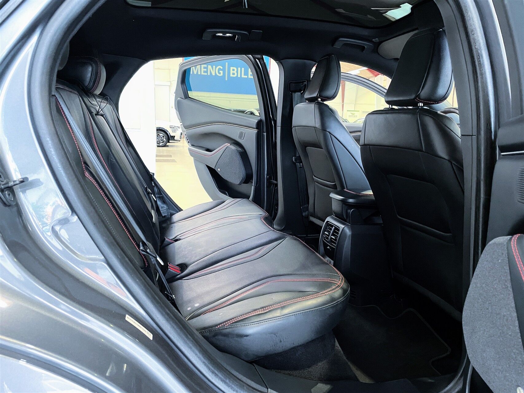 Billede af Ford Mustang Mach-E EL Extended Range First Edition AWD 371HK 5d Aut.