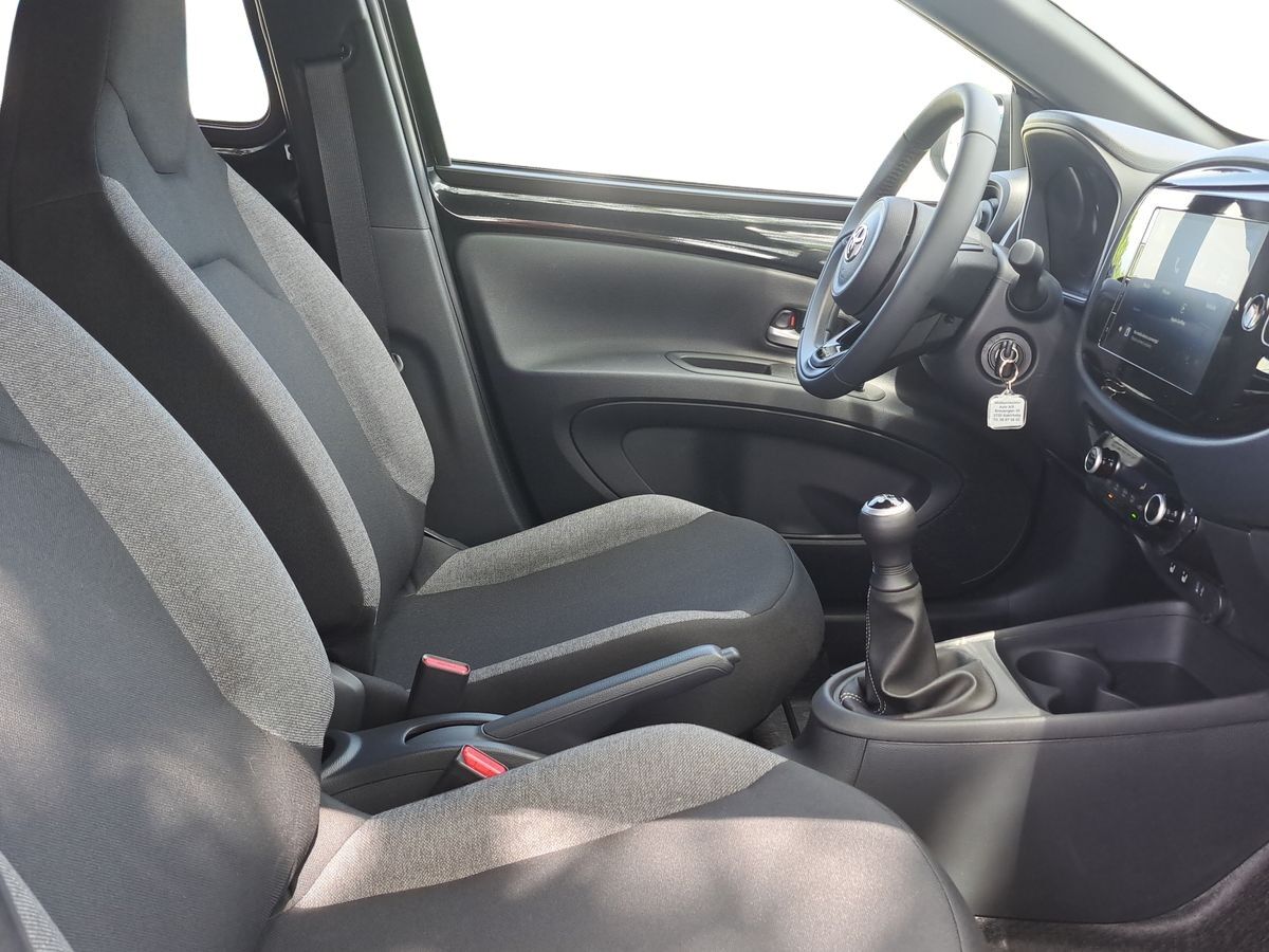 Billede af Toyota Aygo X 1,0 VVT-I Active 72HK 5d