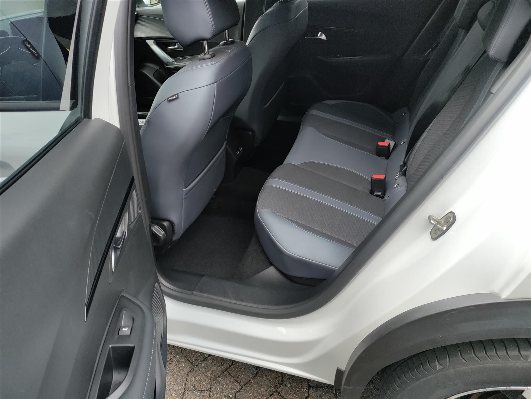 Billede af Peugeot 2008 1,2 PureTech Evolution 130HK 5d