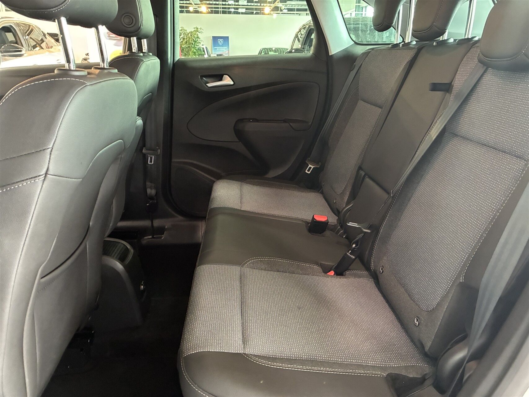 Billede af Opel Crossland 1,2 PureTech Elegance 110HK 5d 6g