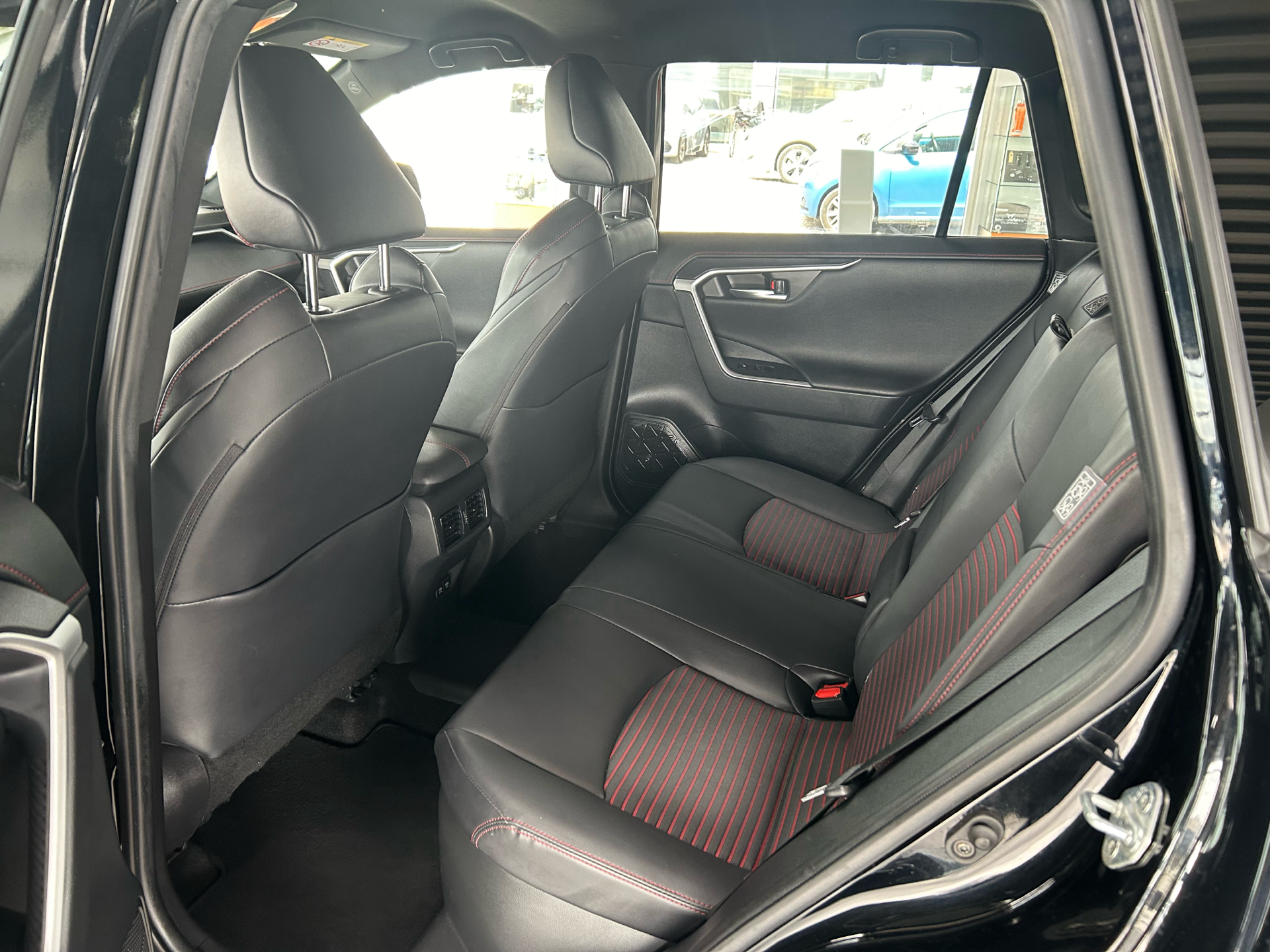 Billede af Toyota RAV4 Plug-in 2,5 Plugin-hybrid H3 Business Comfort AWD 306HK 5d 6g Aut.