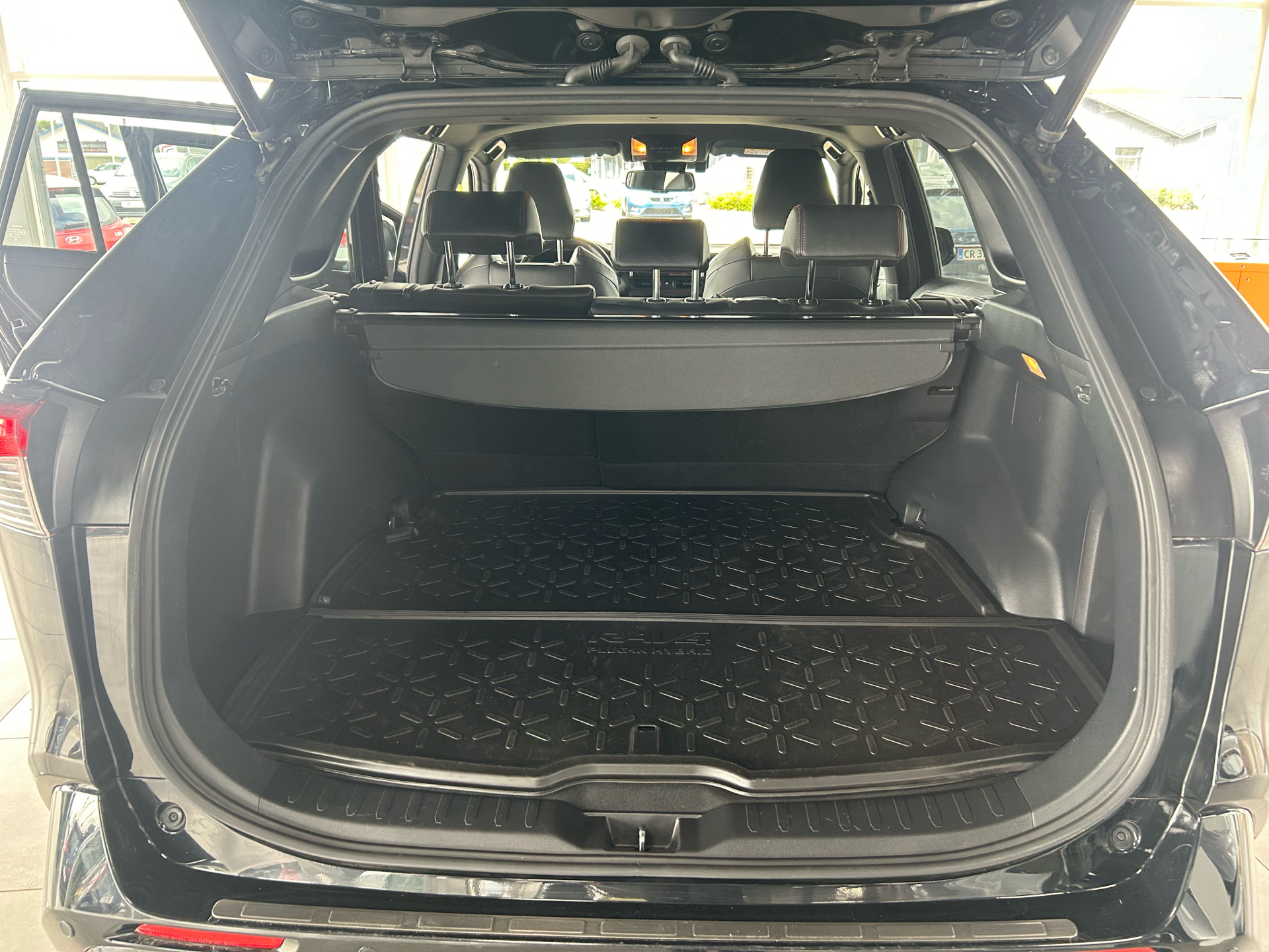 Billede af Toyota RAV4 Plug-in 2,5 Plugin-hybrid H3 Business Comfort AWD 306HK 5d 6g Aut.