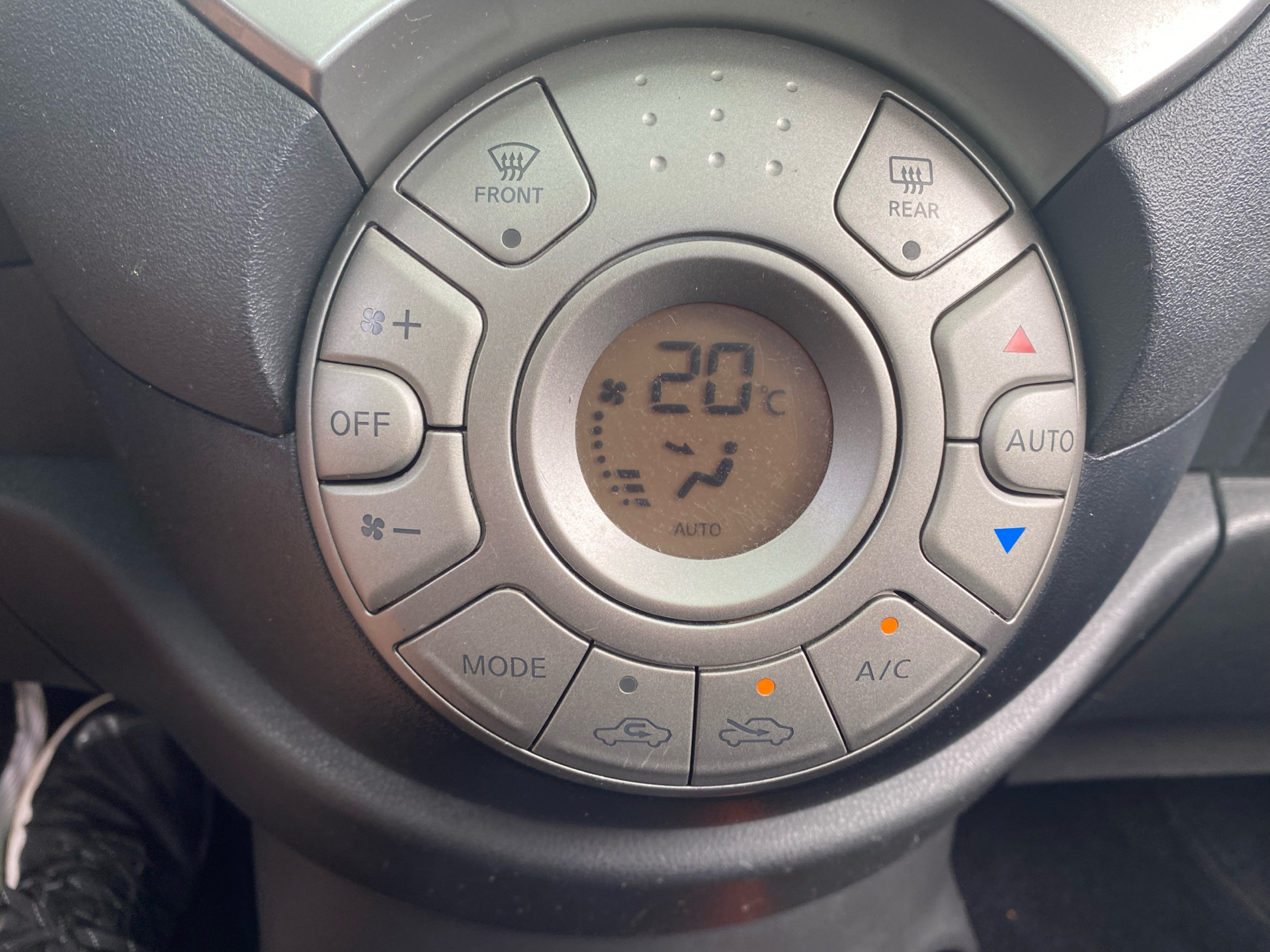 Billede af Nissan Micra 1,2 Elle 80HK 5d