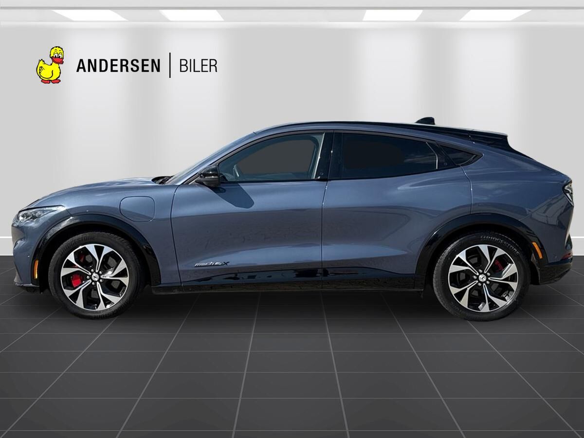 Billede af Ford Mustang Mach-E EL UR Premium AWD 351HK 5d Aut.
