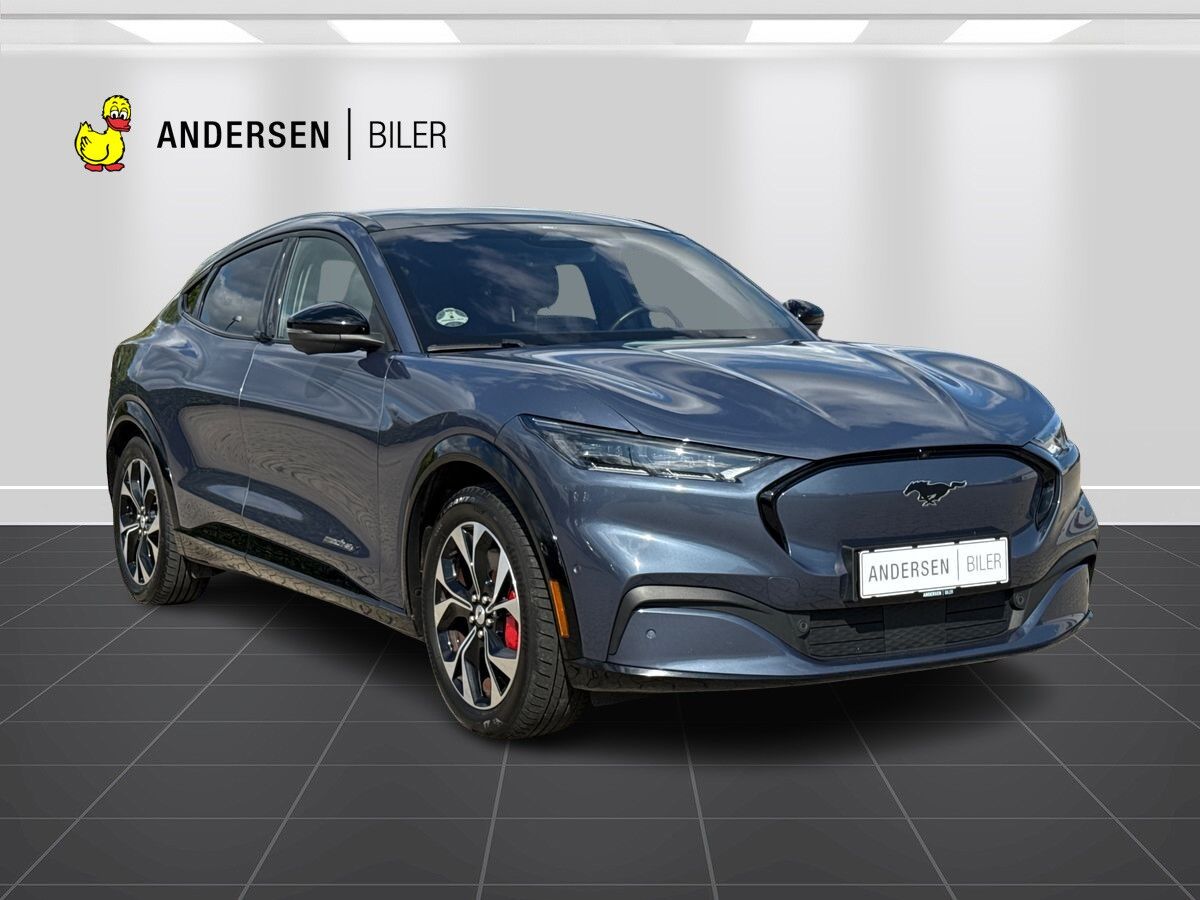Billede af Ford Mustang Mach-E EL UR Premium AWD 351HK 5d Aut.