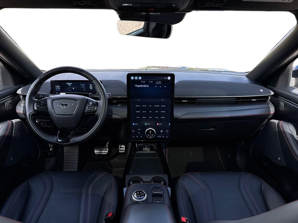 Billede af Ford Mustang Mach-E EL UR Premium AWD 351HK 5d Aut.