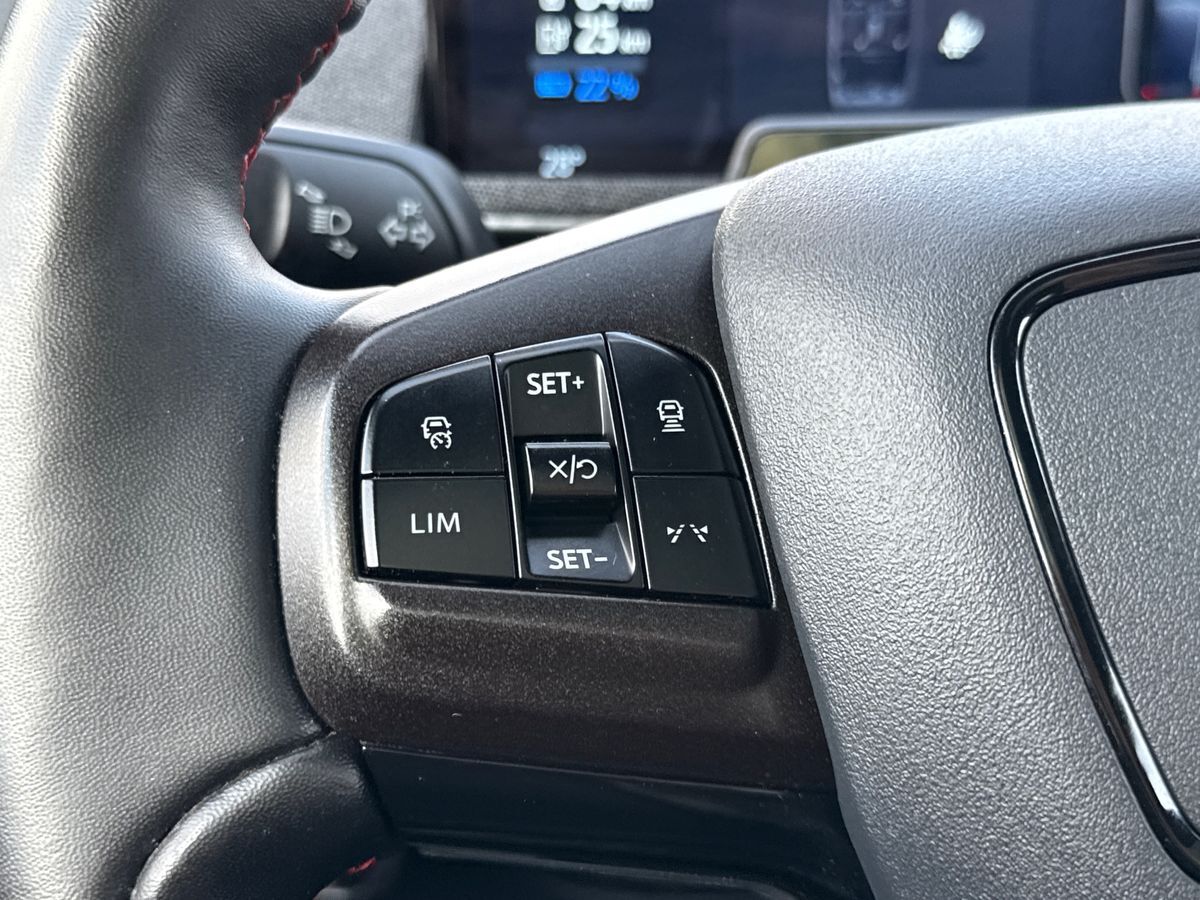 Billede af Ford Mustang Mach-E EL UR Premium AWD 351HK 5d Aut.