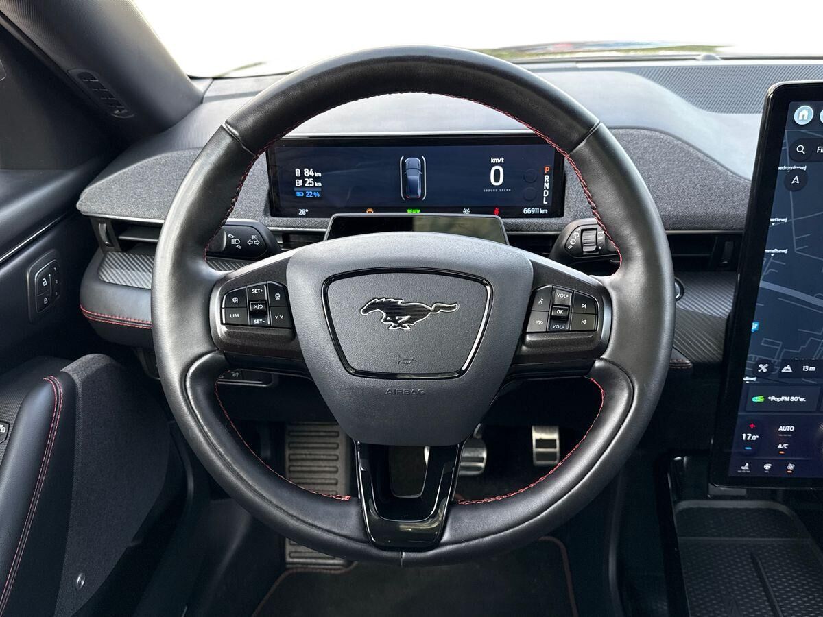 Billede af Ford Mustang Mach-E EL UR Premium AWD 351HK 5d Aut.