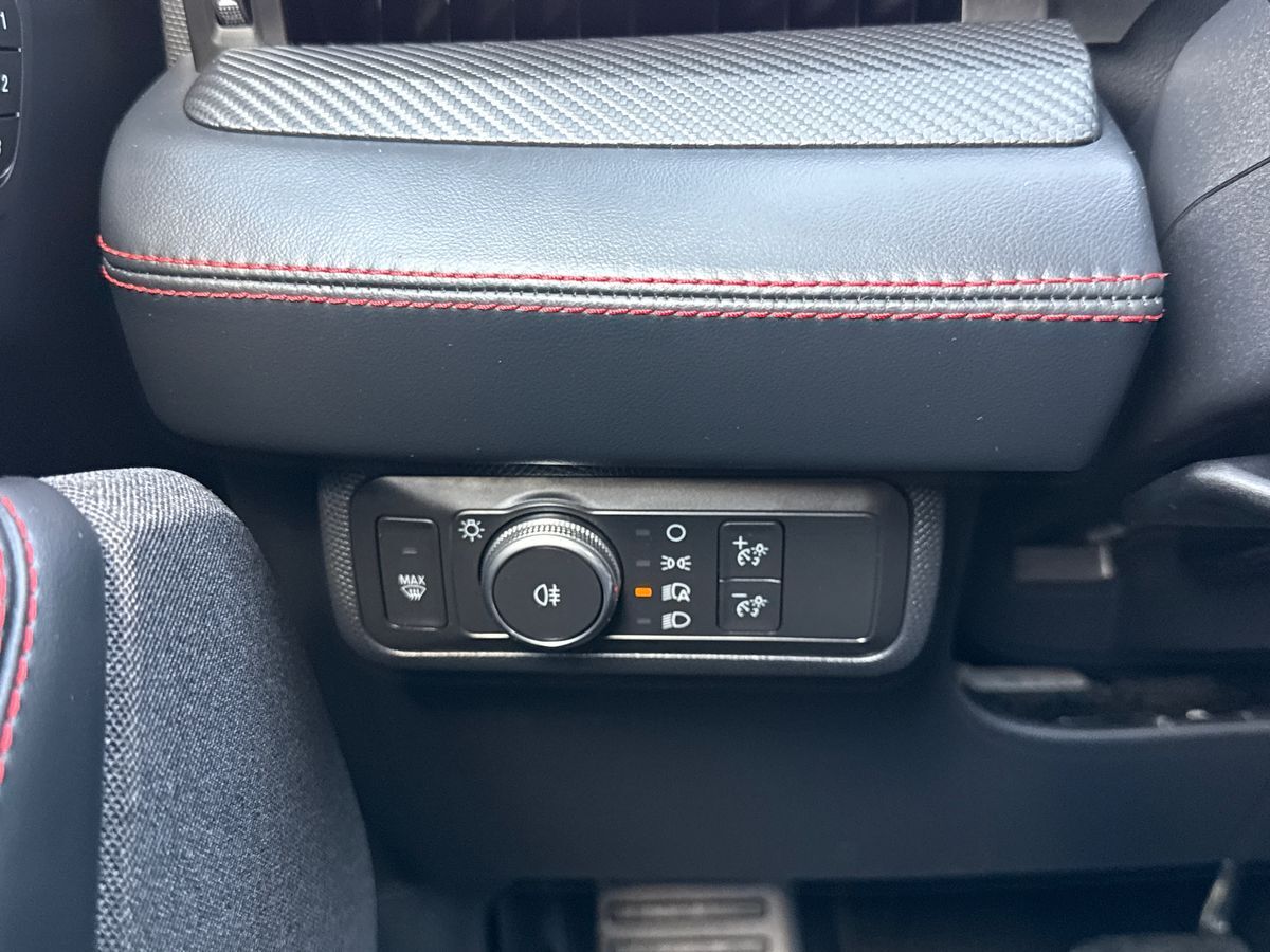 Billede af Ford Mustang Mach-E EL UR Premium AWD 351HK 5d Aut.