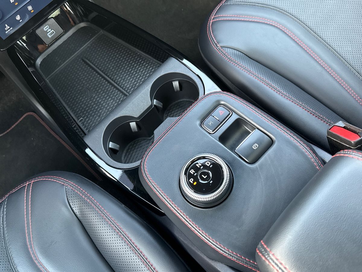 Billede af Ford Mustang Mach-E EL UR Premium AWD 351HK 5d Aut.