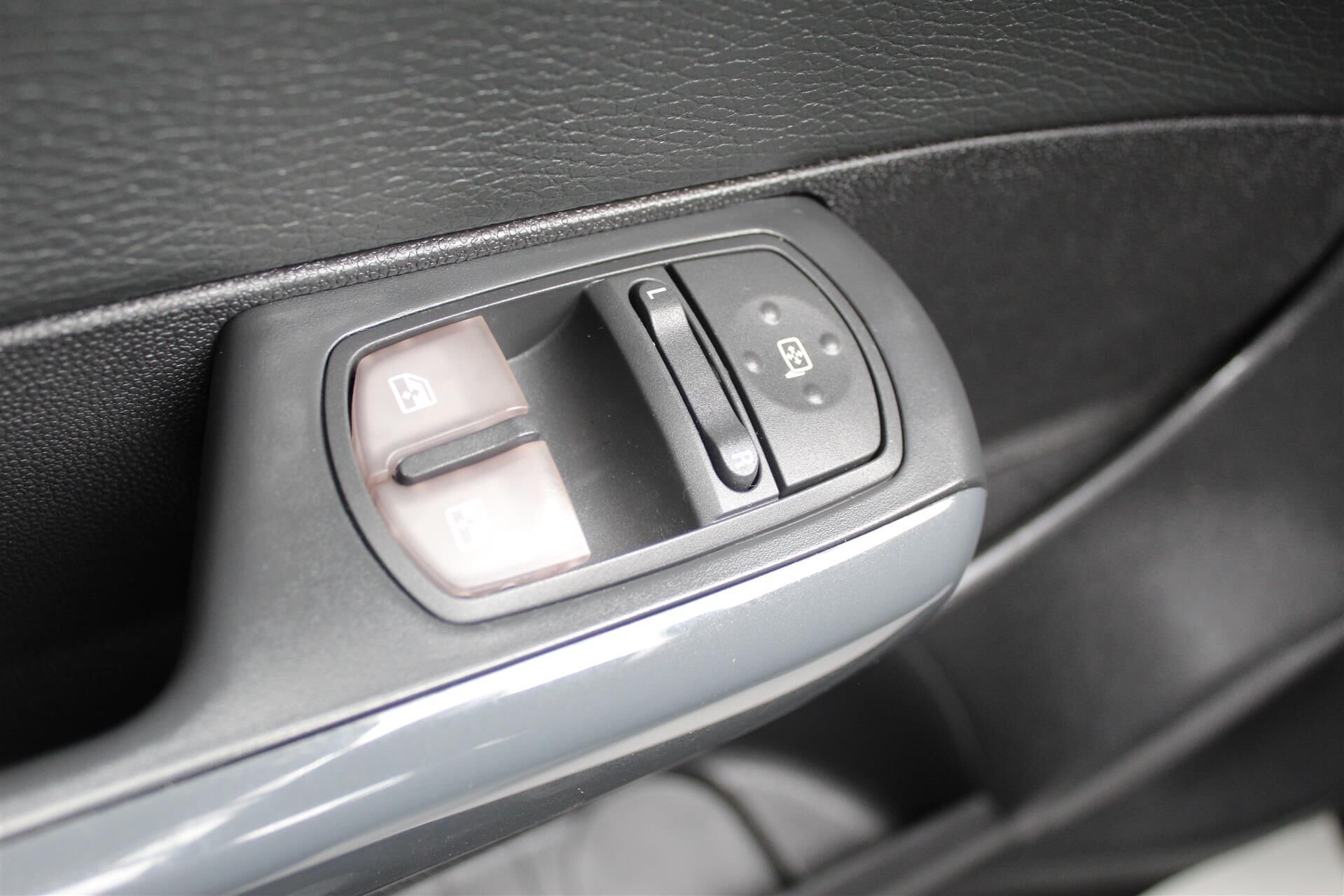 Billede af Opel Corsa 1,2 Twinport Cosmo 85HK 5d