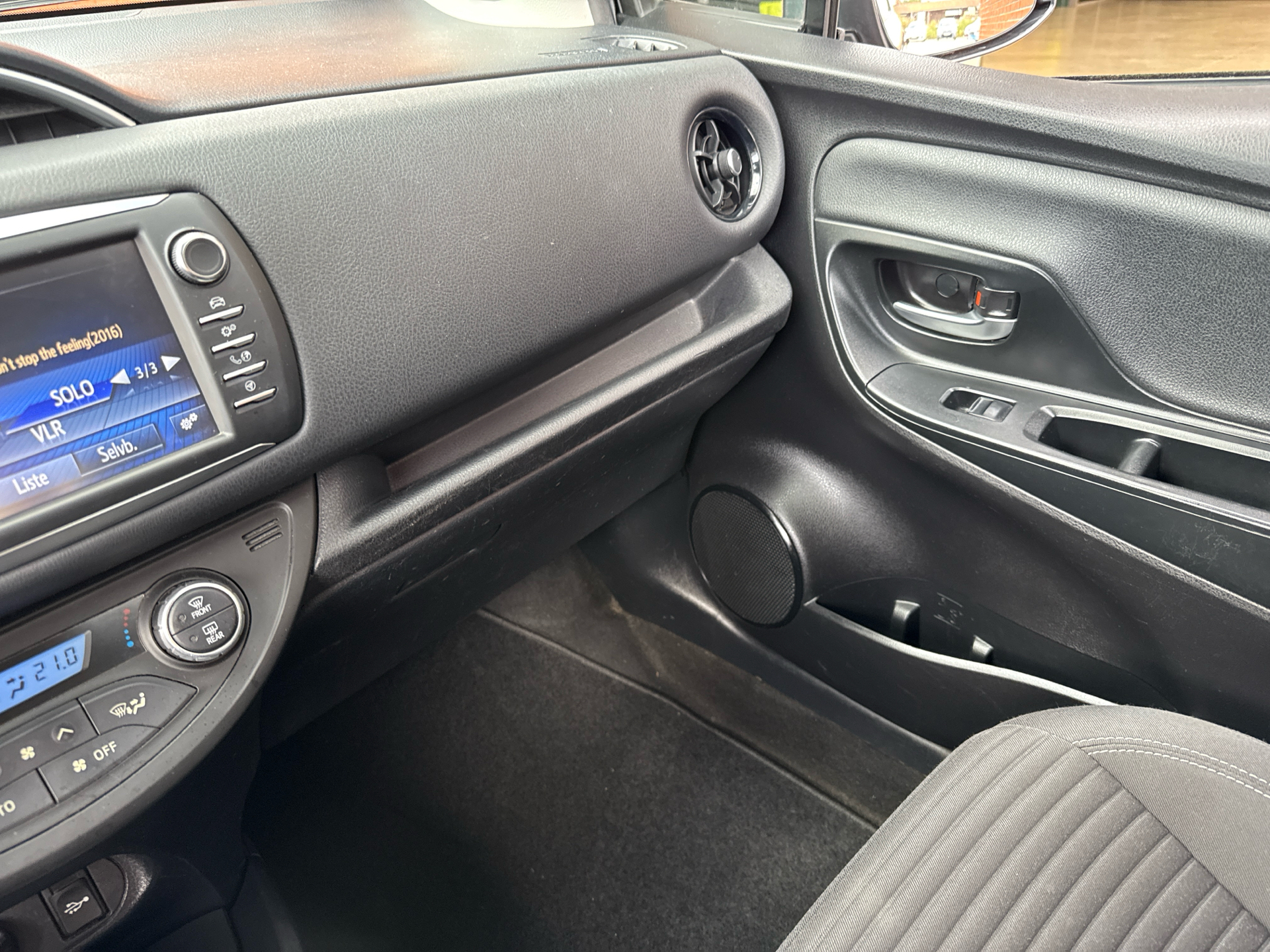 Billede af Toyota Yaris 1,5 VVT-I T2 Premium 111HK 5d 6g