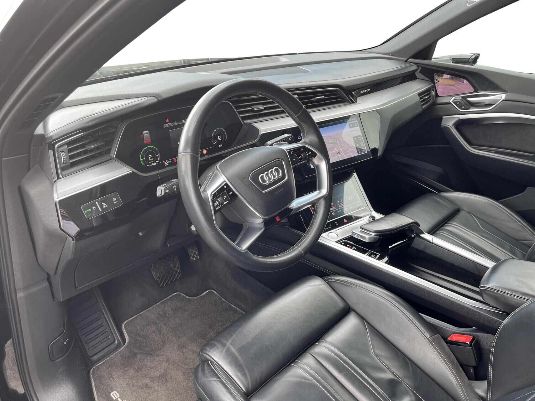 Billede af Audi E-tron 55 Advanced Quattro 408HK 5d Aut.