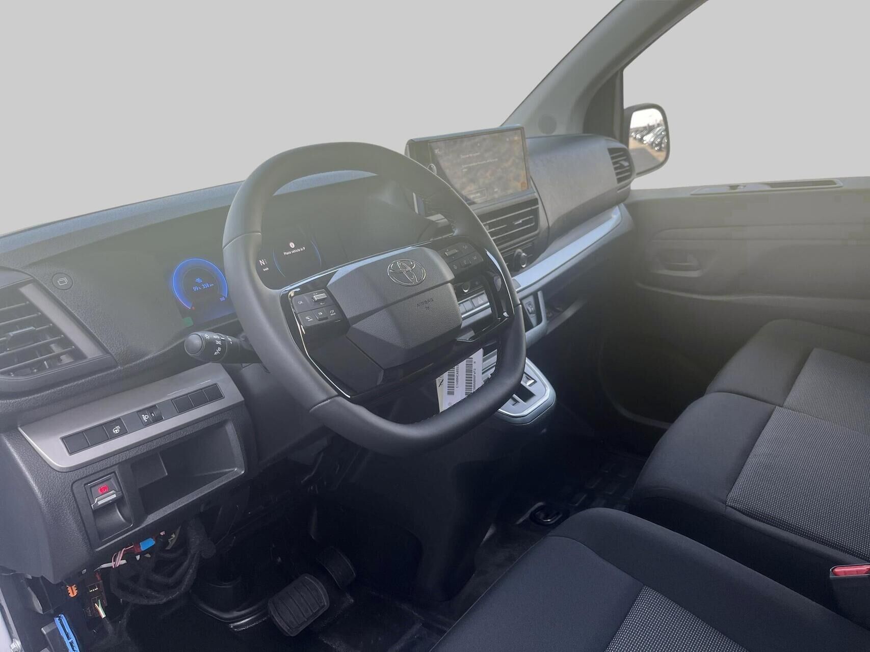 Billede af Toyota Proace 75 kWh (136hk) Long/To skydedør aut. gear Comfort Master
